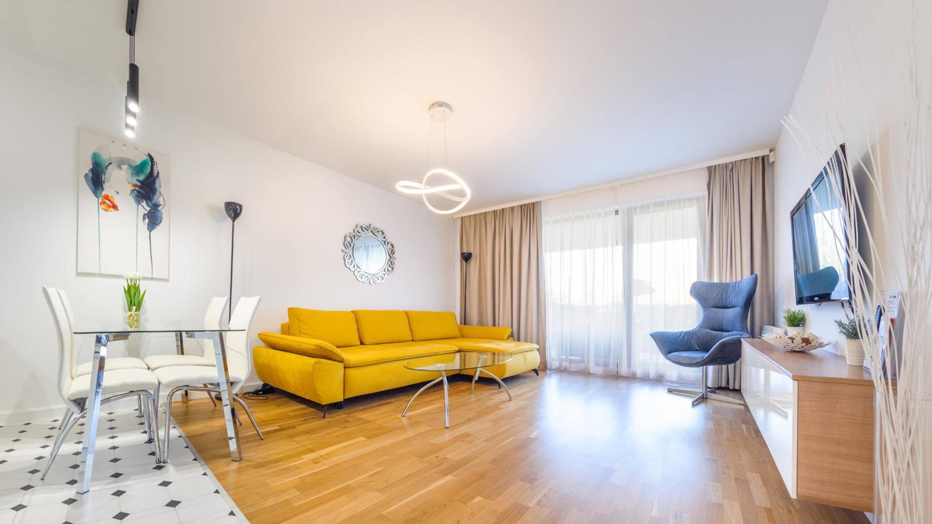 One-Bedroom Apartment