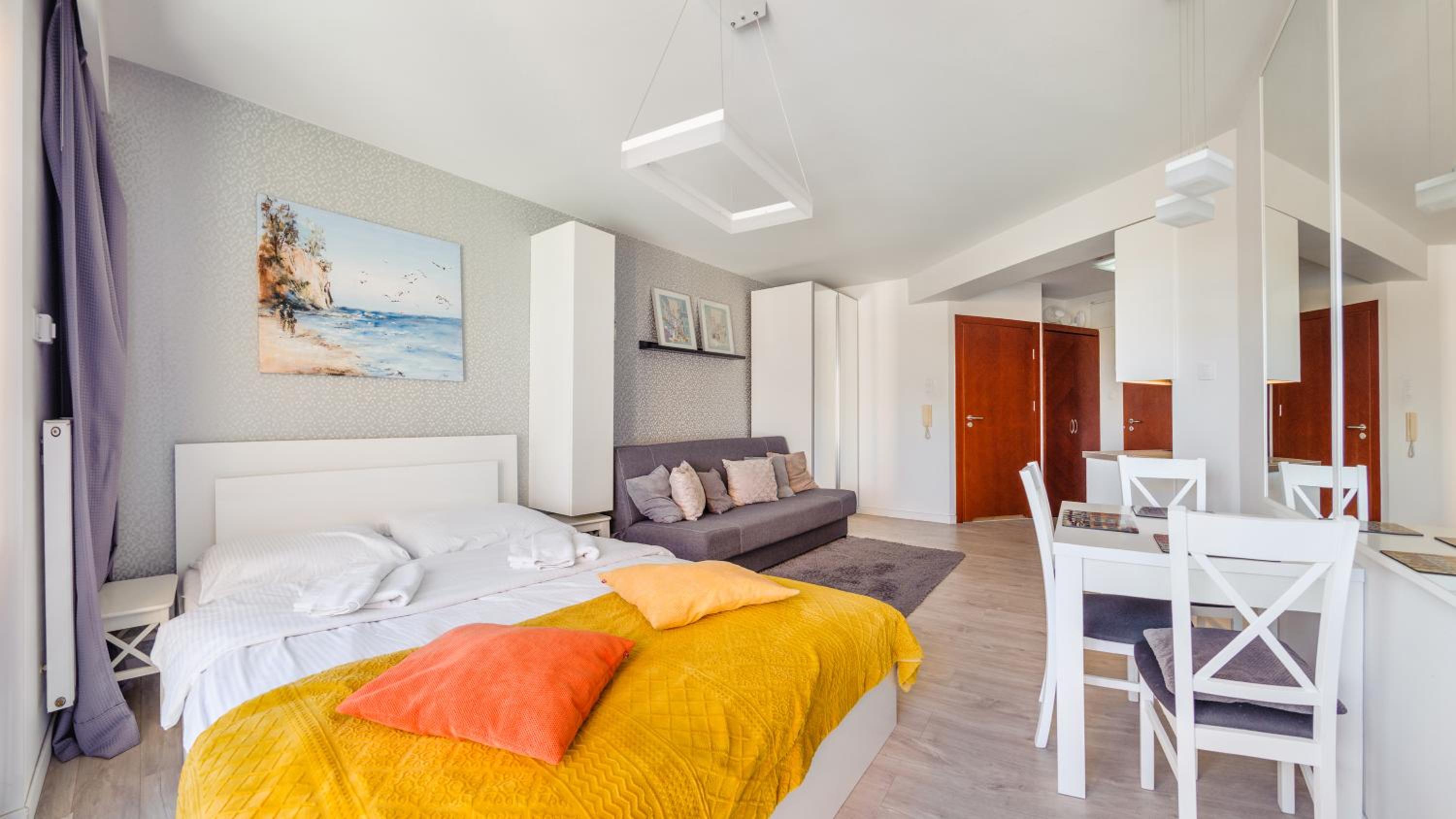 Studio Apartment photo 2