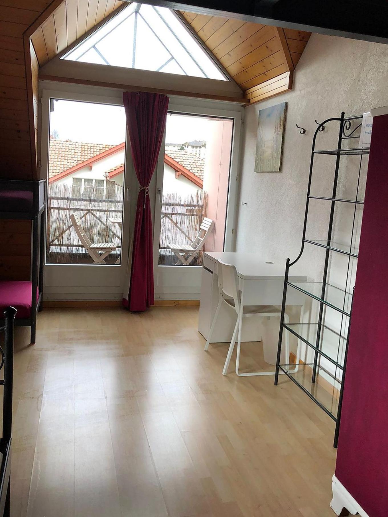 Apartment with Balcony photo 1