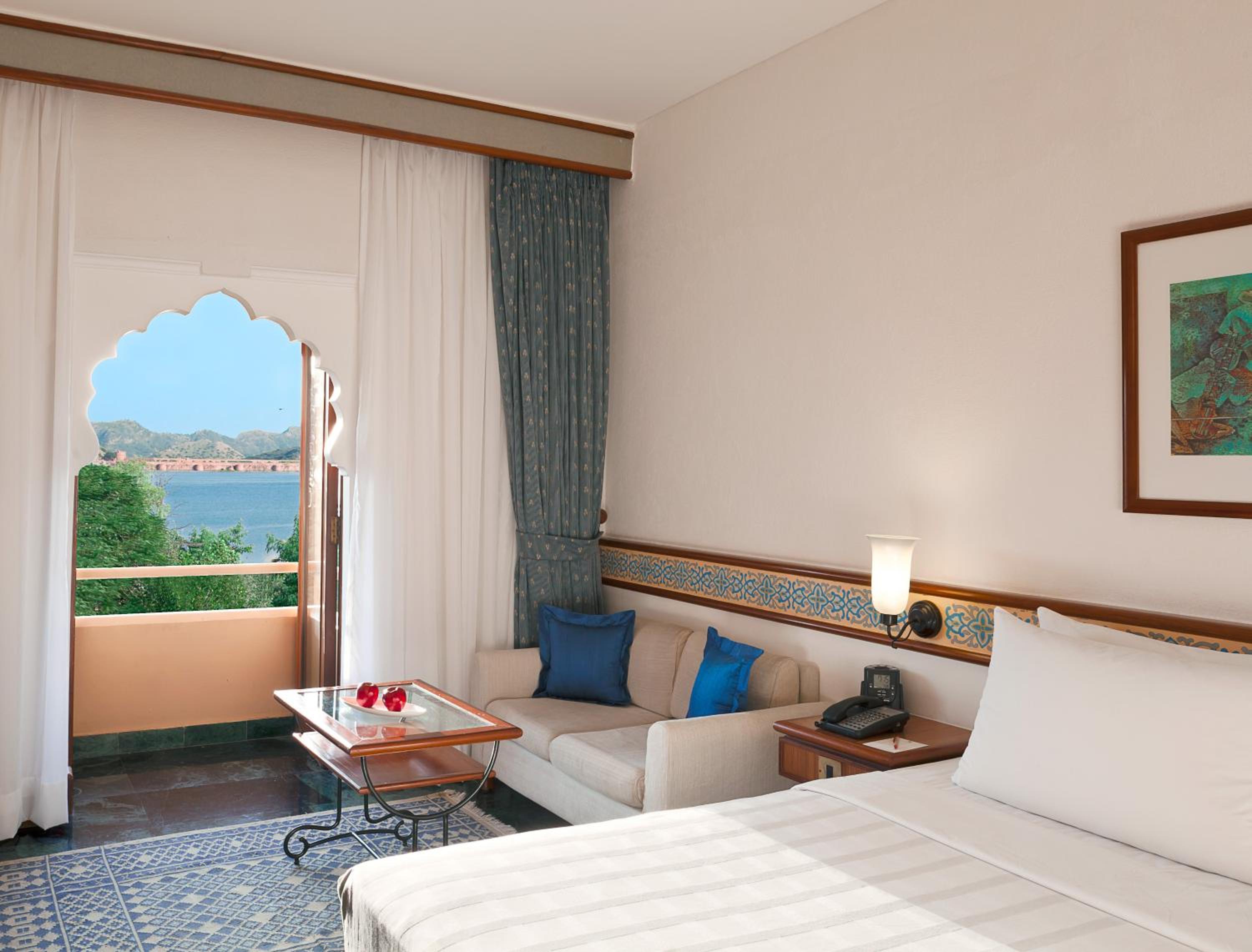 Deluxe Lake View Room