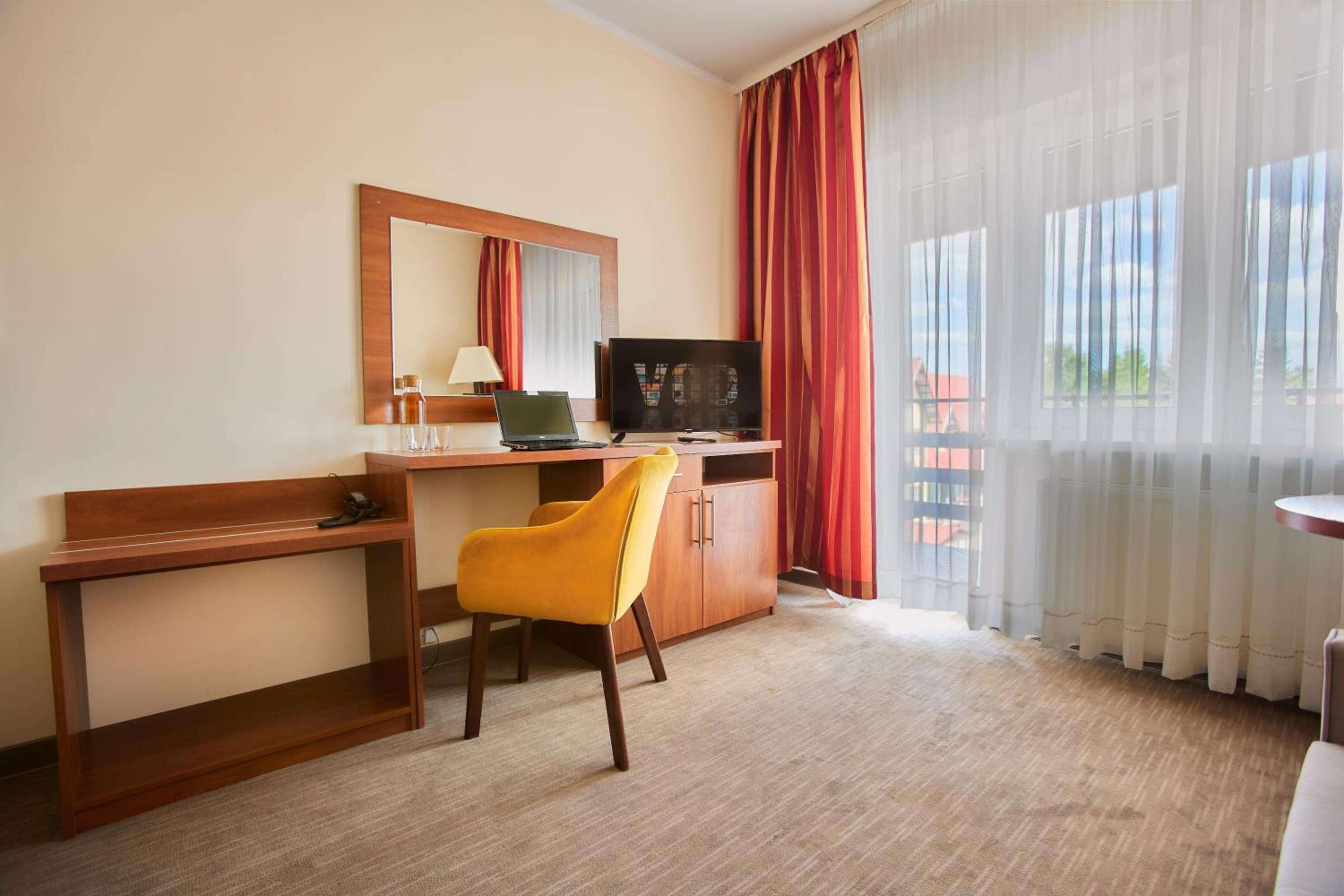 Standard Twin Room - Photo 1