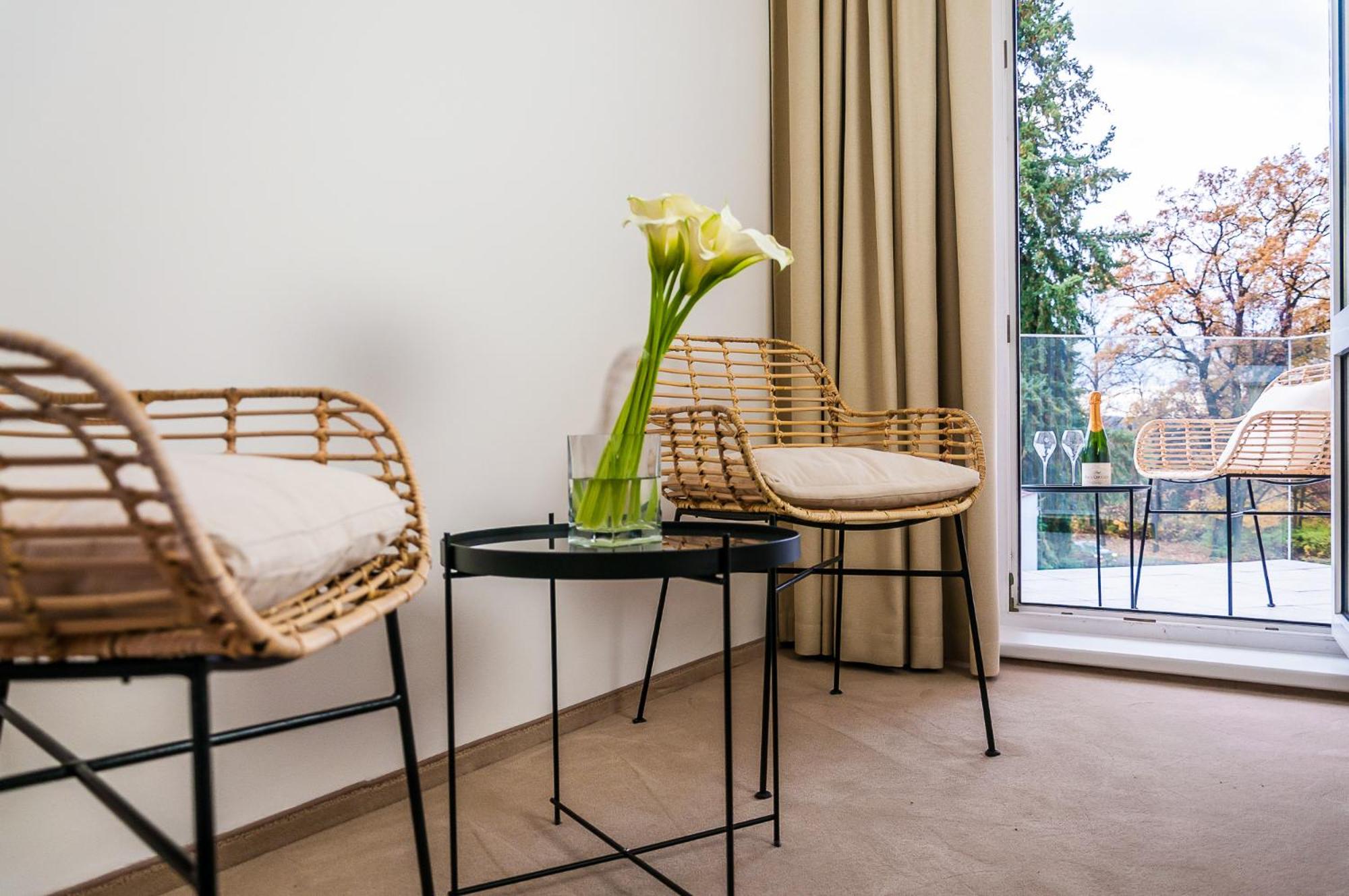 Deluxe Double or Twin Room with Balcony - Photo 6