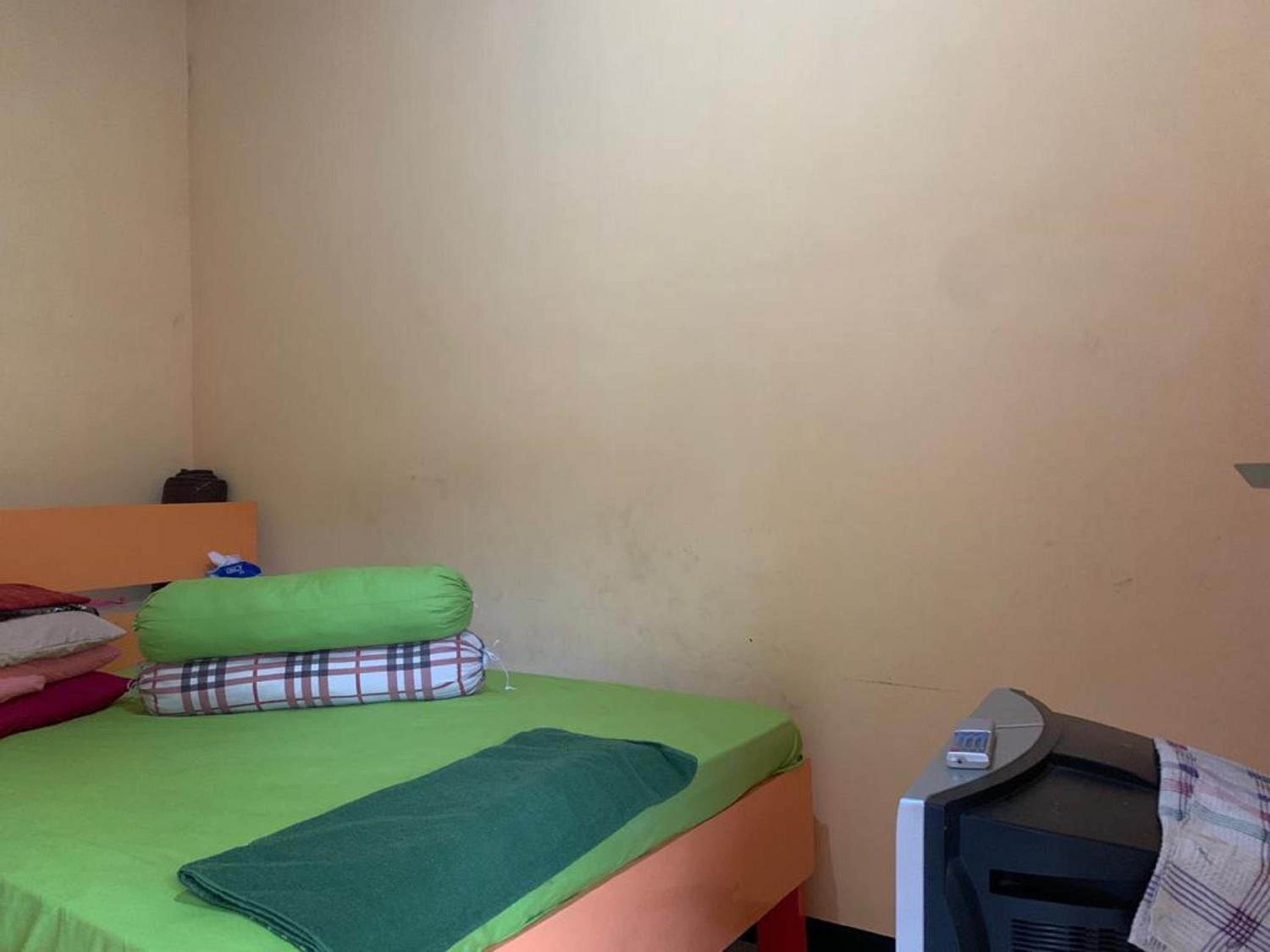 Standard Double Room - Photo 8