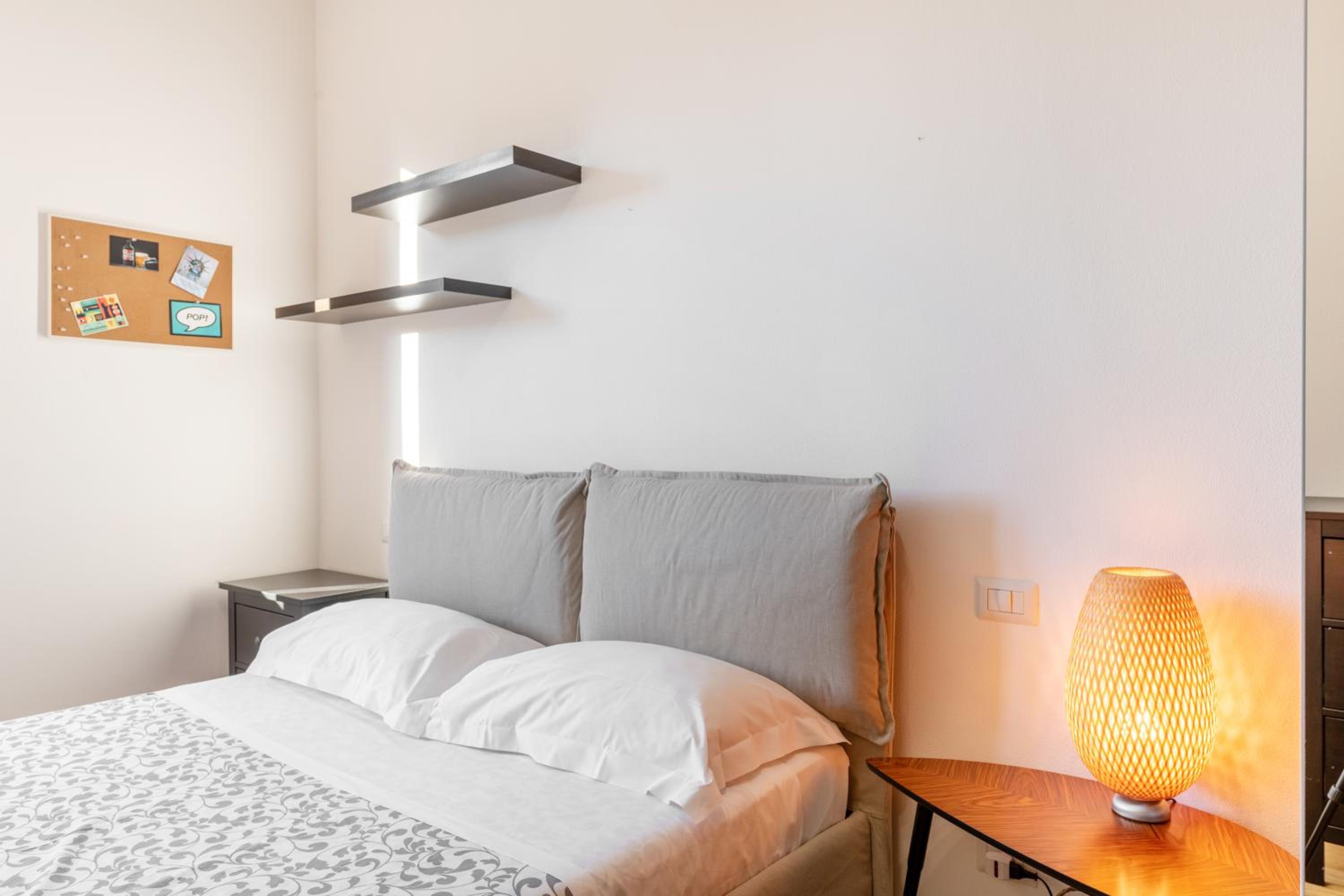 One-Bedroom Apartment photo 2