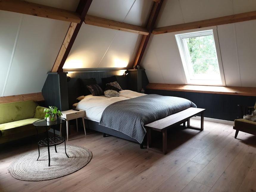 Large Double or Twin Room photo 3
