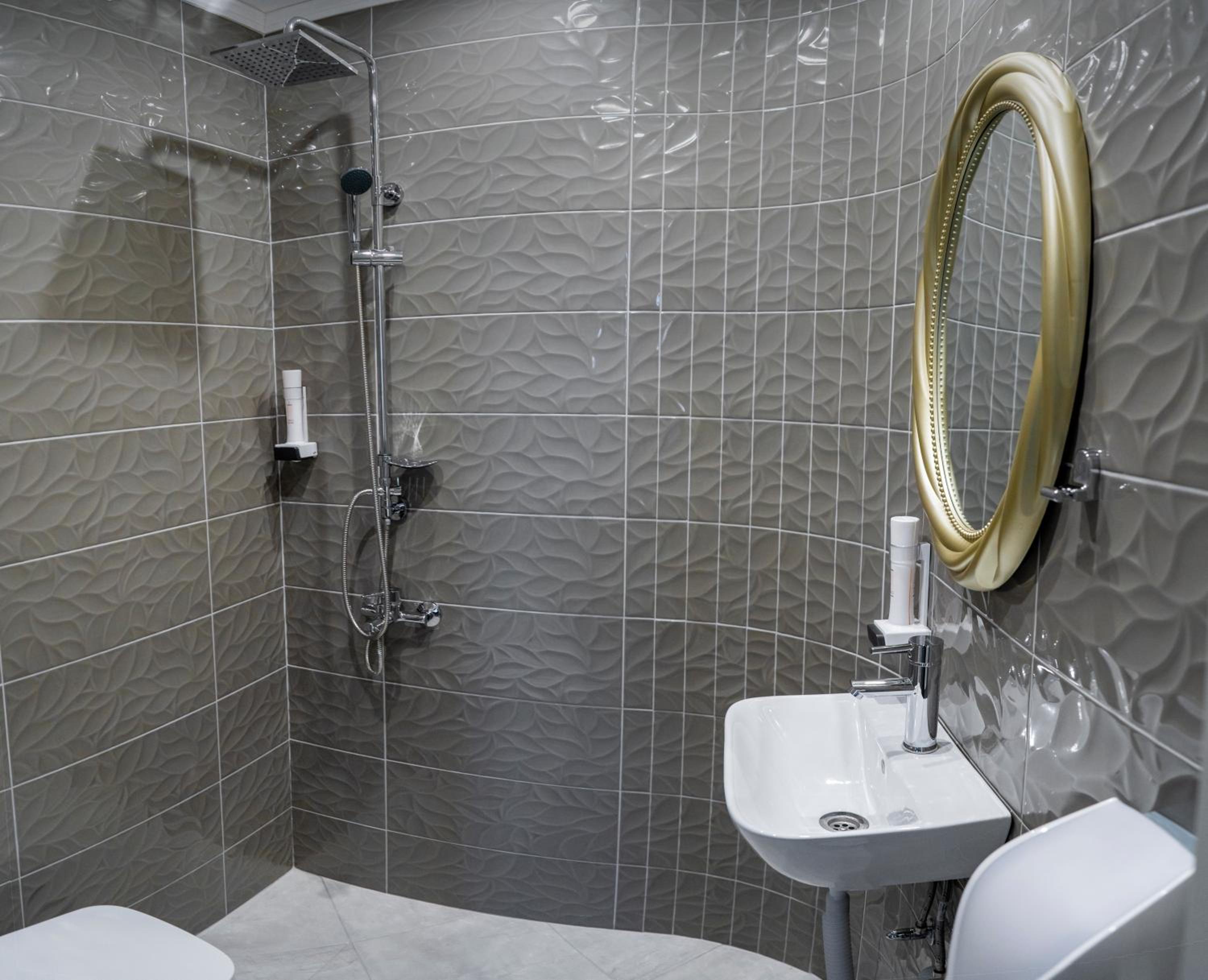 Deluxe Double Room - Photo 9