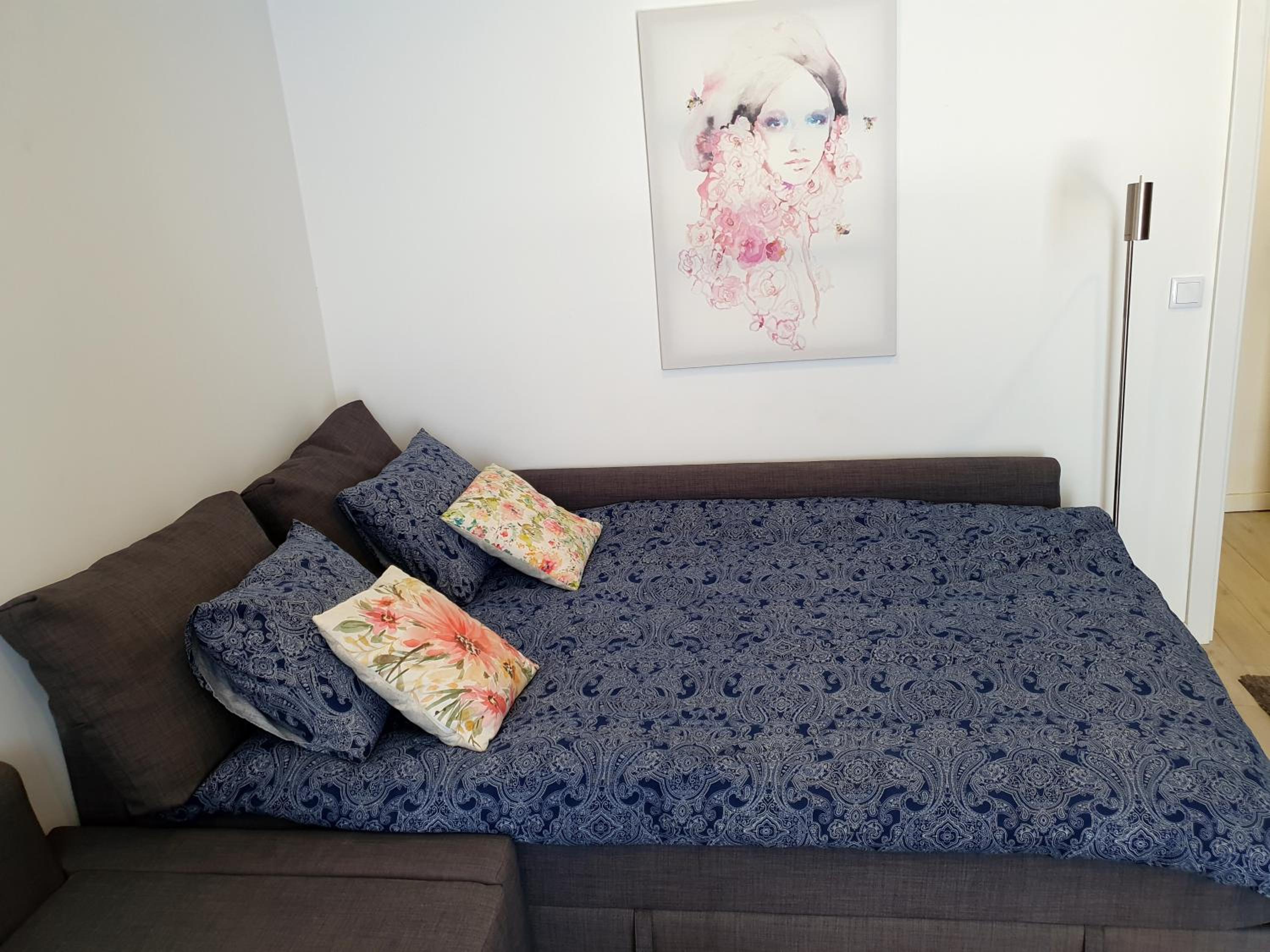 One-Bedroom Apartment - Photo 20
