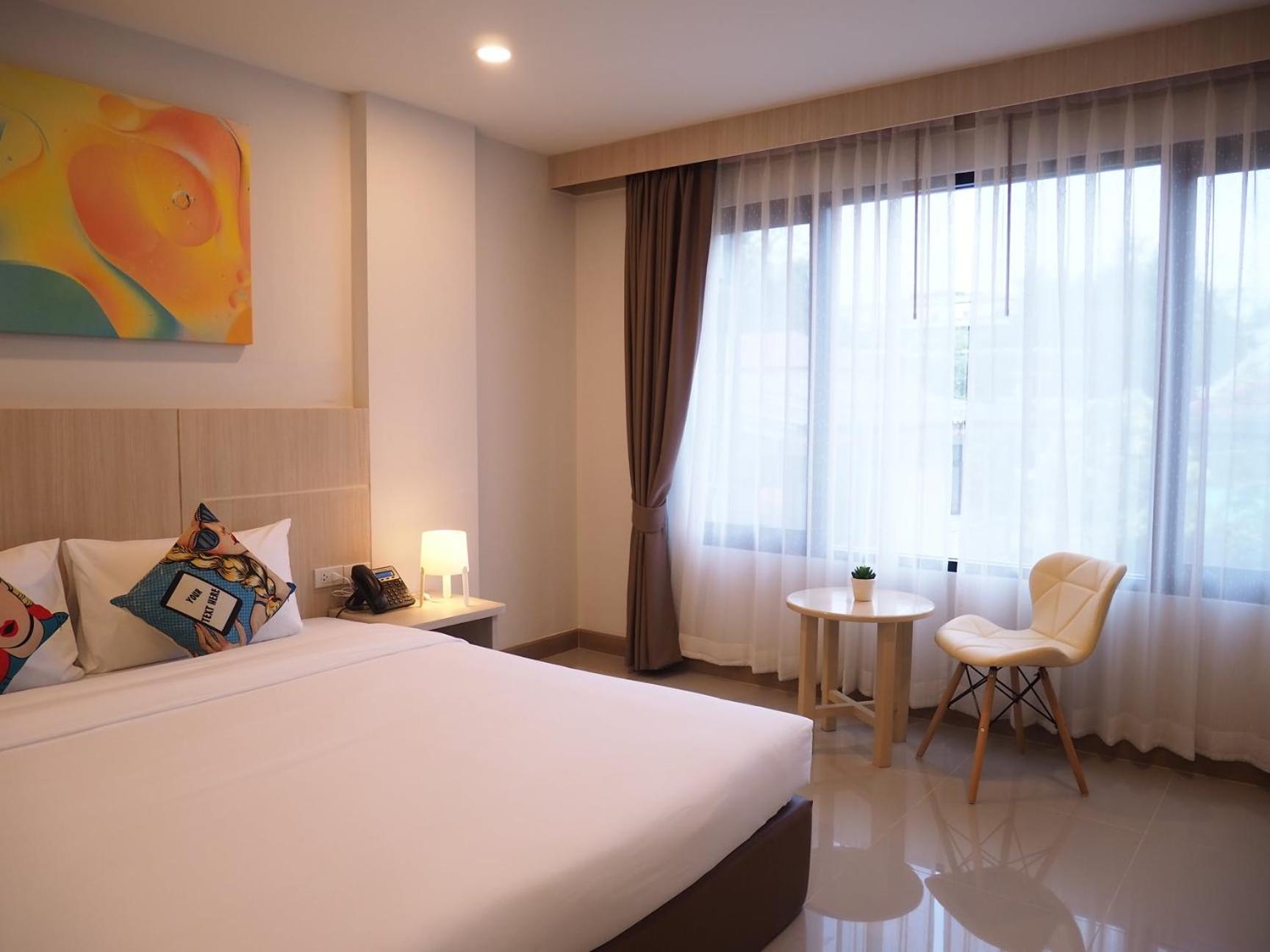 Superior King Room - Photo 10