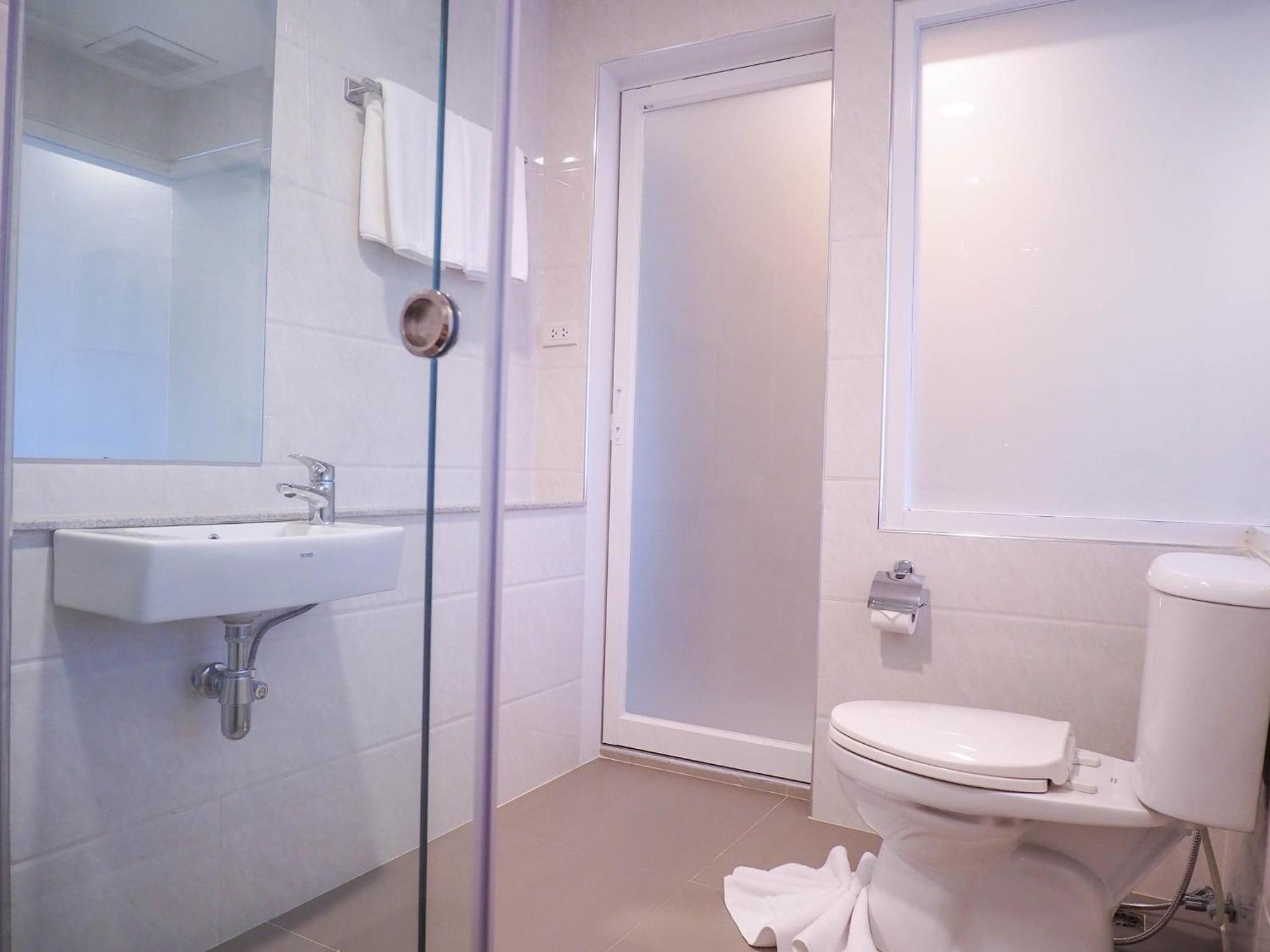 Superior King Room - Photo 45