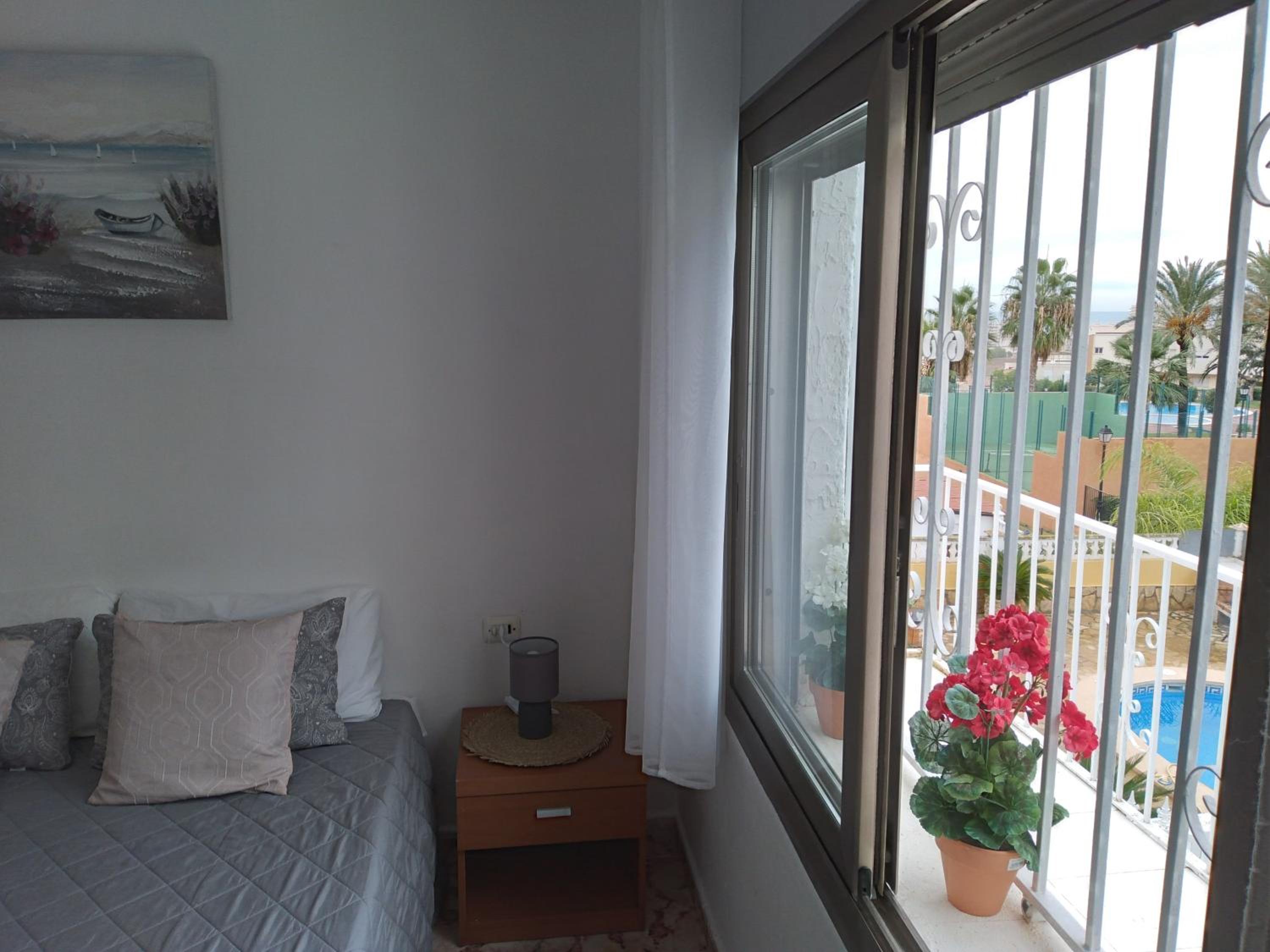 Apartment with Sea View - Photo 12