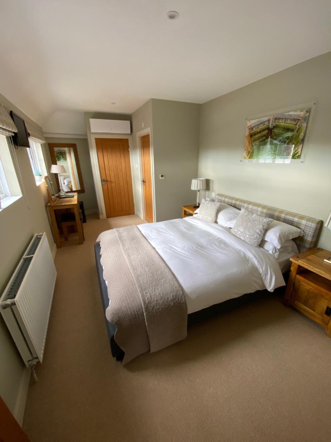 Deluxe Double Room - Photo 14