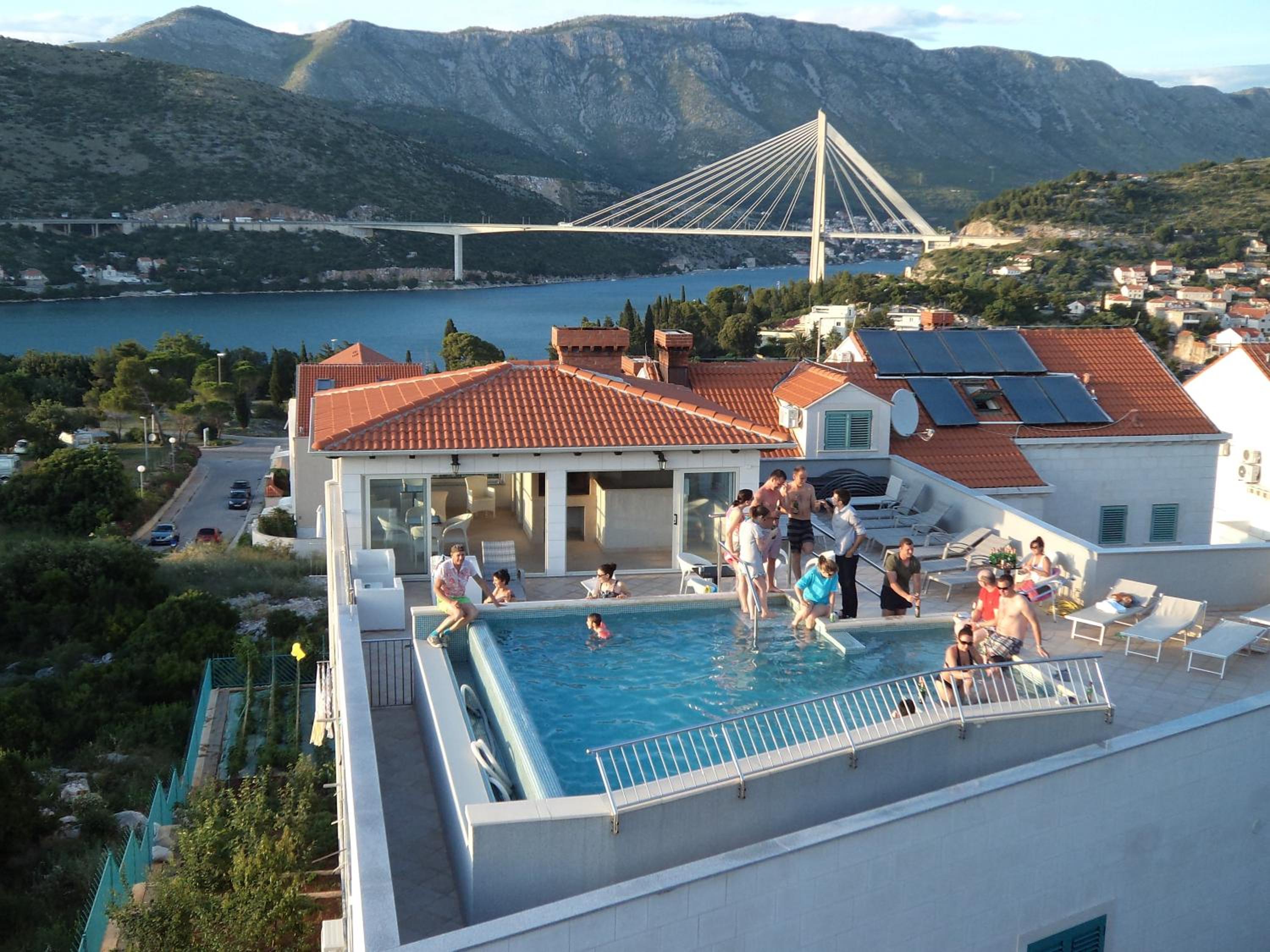 Superior Two-Bedroom Apartment with Terrace and Sea View photo 2