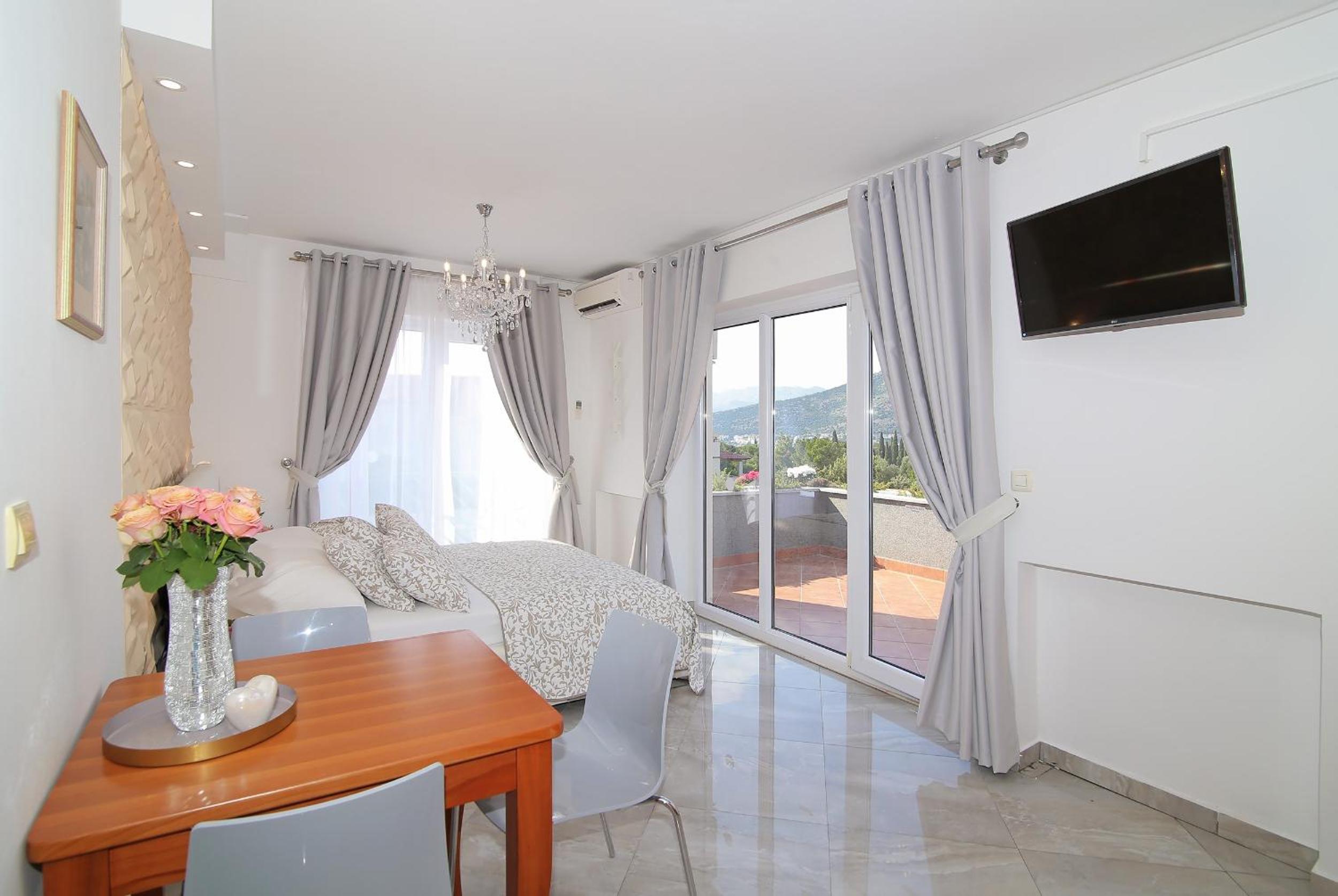 Deluxe Double Studio with Terrace photo 1