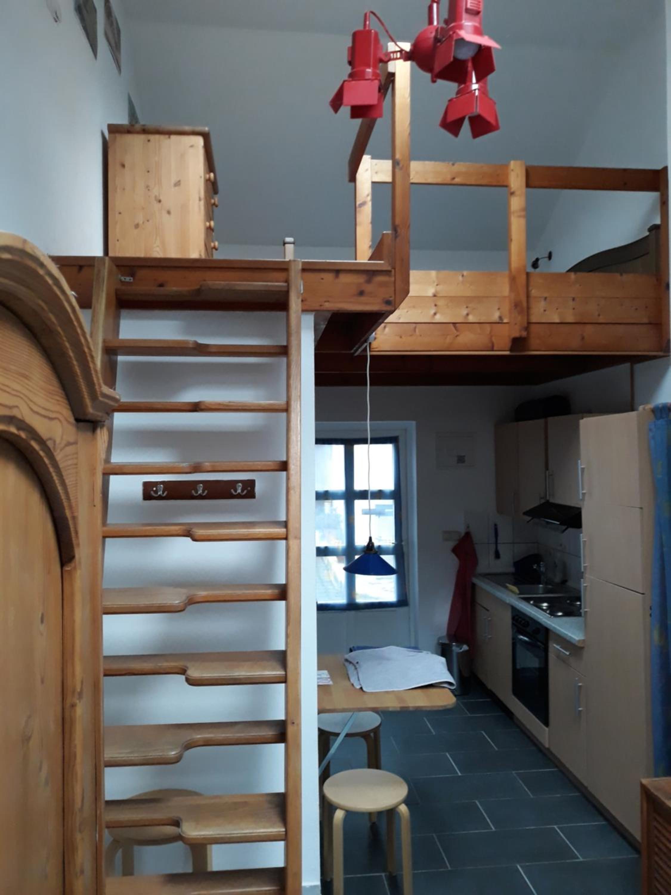 Apartment - Split Level photo 2