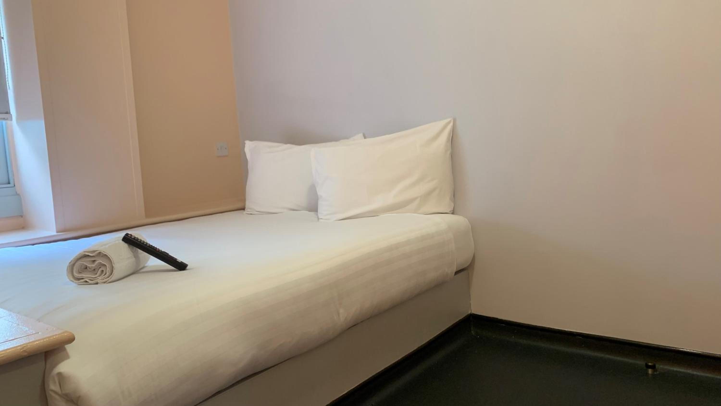 Accessible Double Room photo 2