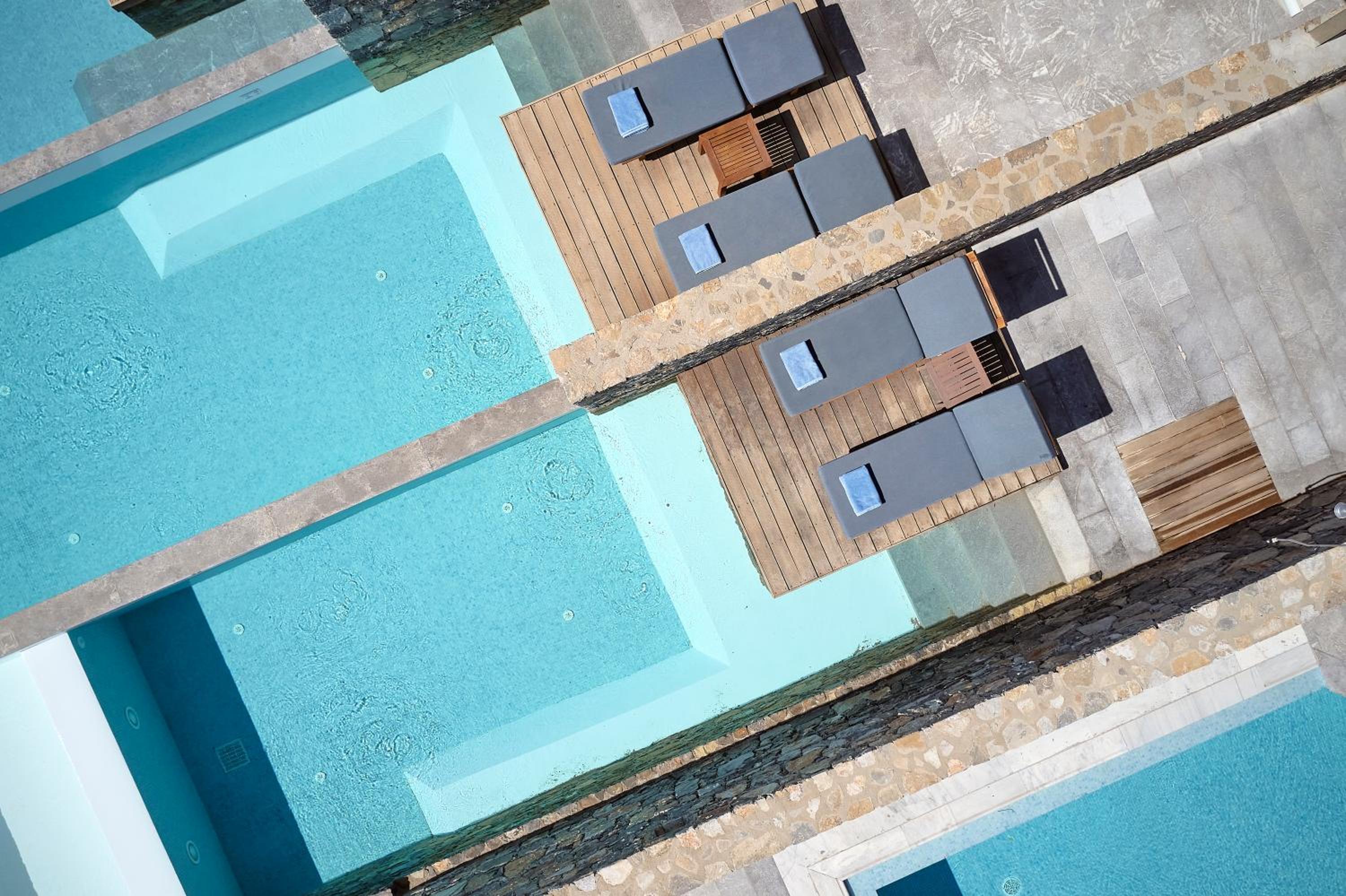 Classic Studio Private Pool Sea View
