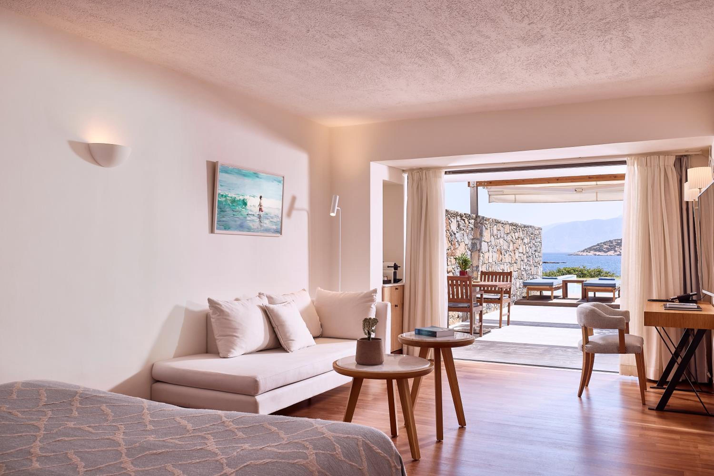 Classic Studio Private Pool Sea View
