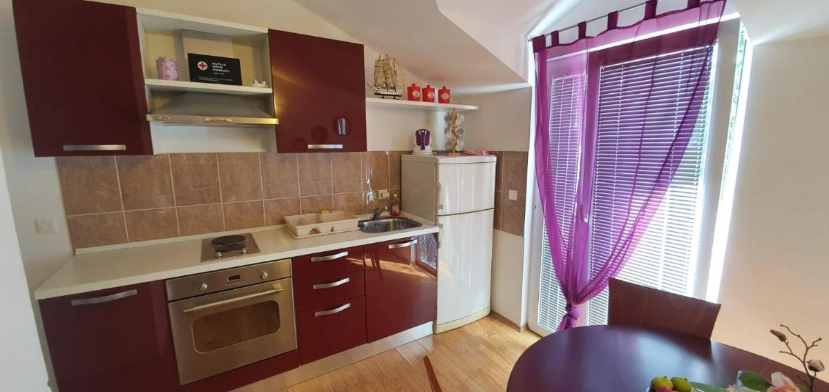 One-Bedroom Apartment with Balcony photo 3