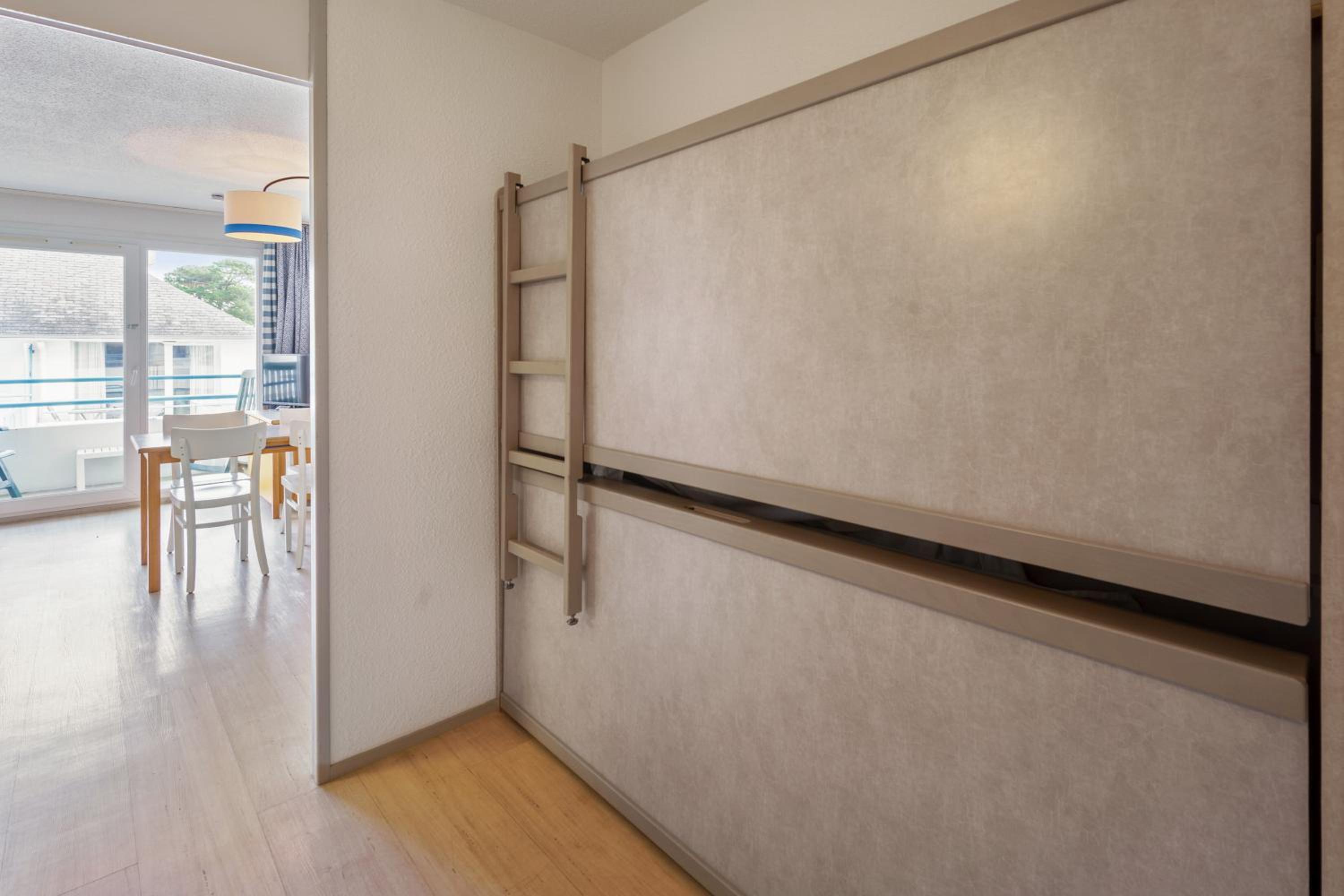 Studio with Sleeping Alcove and Balcony (4 People) photo 2