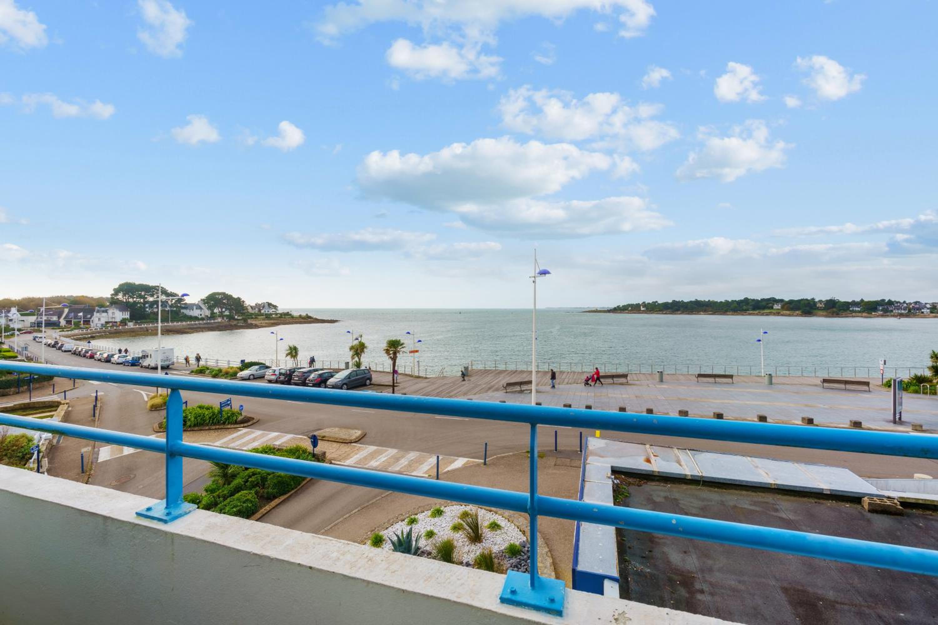 One-Bedroom Duplex Apartment with Balcony (4 People) - Sea View photo 2