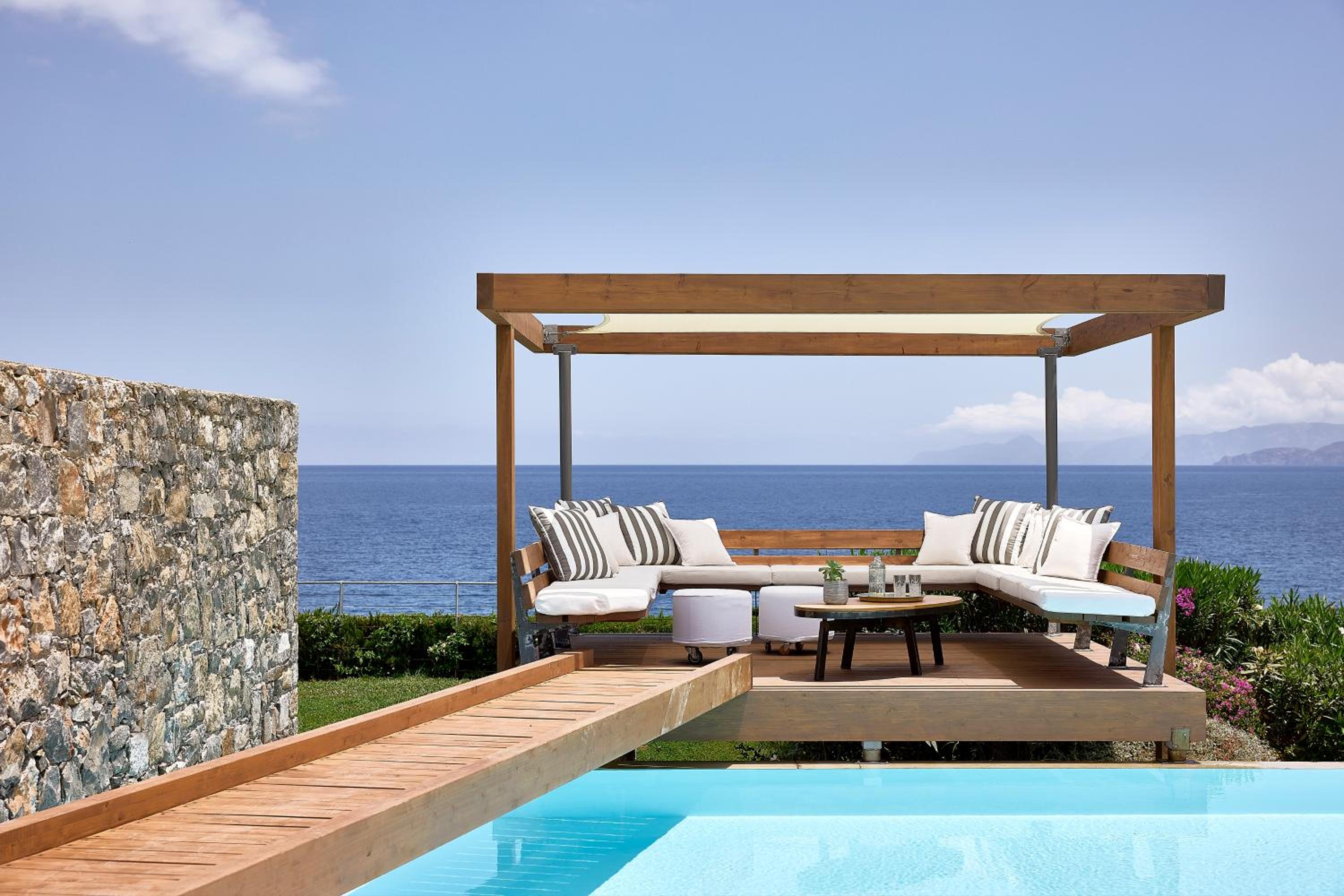 Thalassa - 3 Bedroom Villa with Private Pool - Seafront