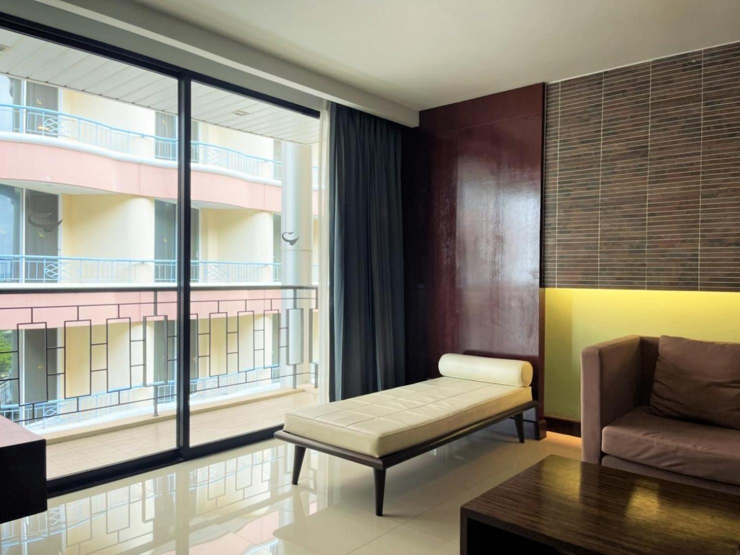 Suite with City View