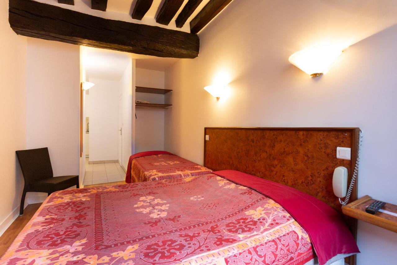 Deluxe Triple Room photo 3