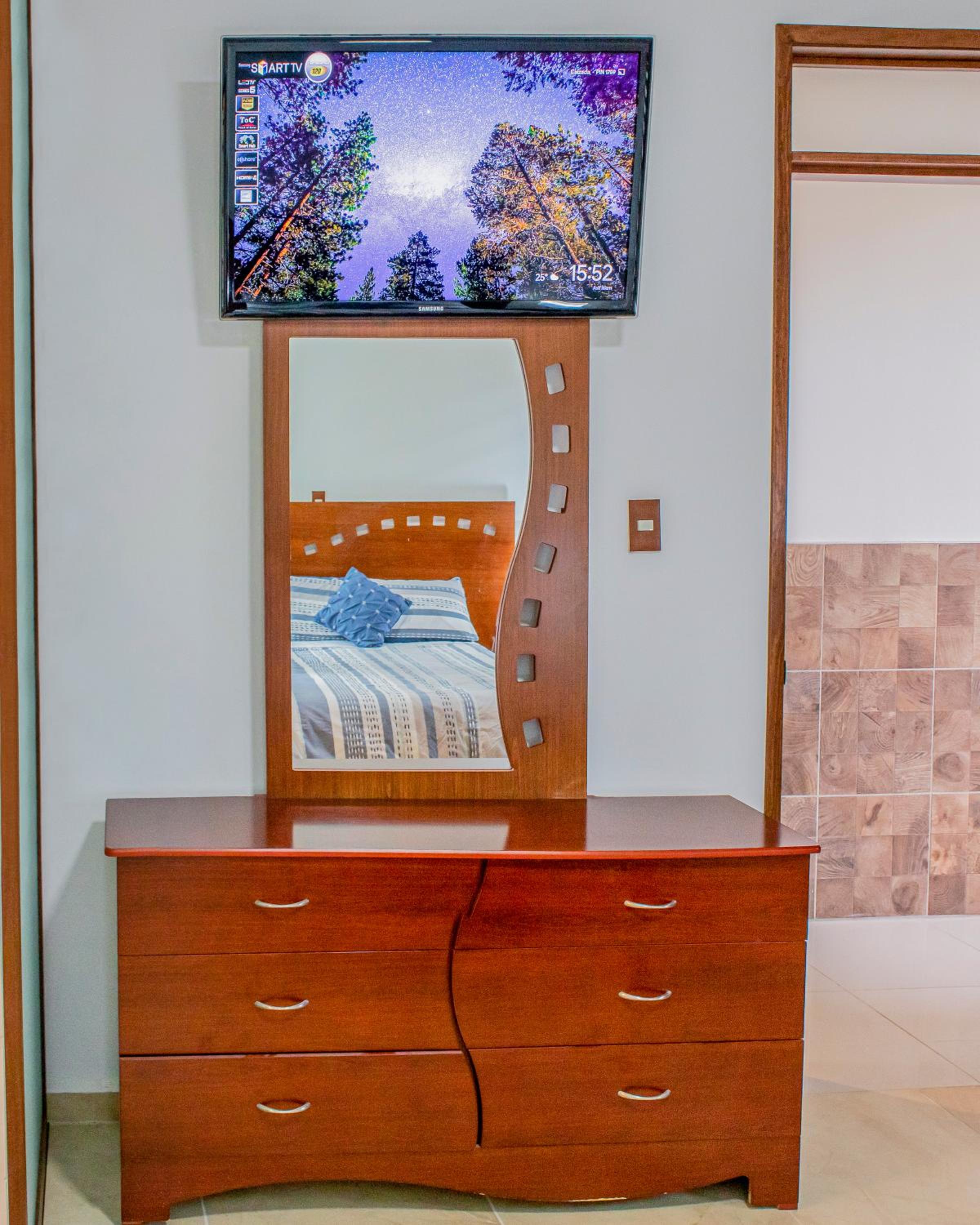 Double Room - Photo 6