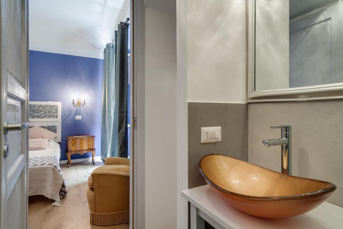 Large Double Room photo 2