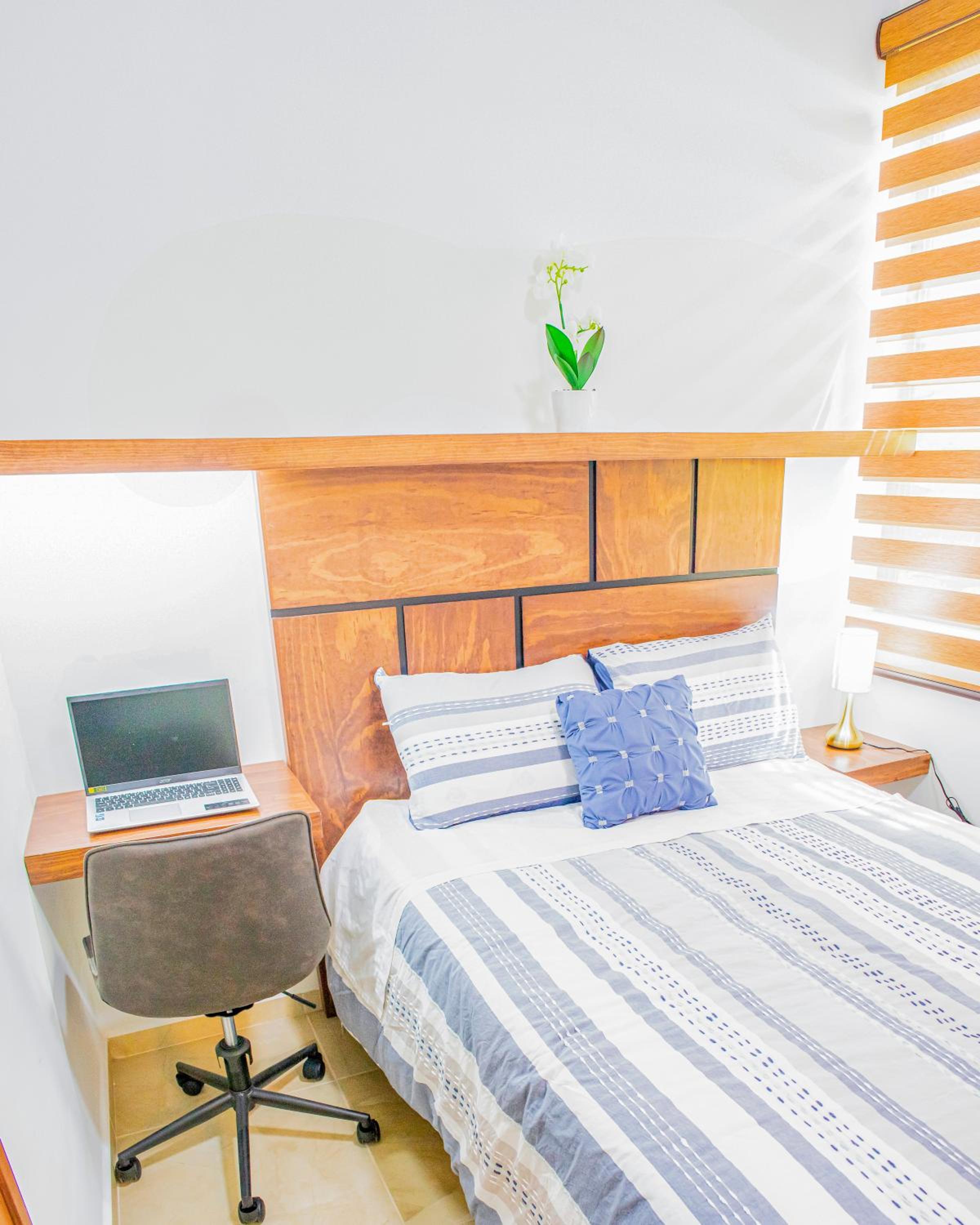 Small Double Room - Photo 3