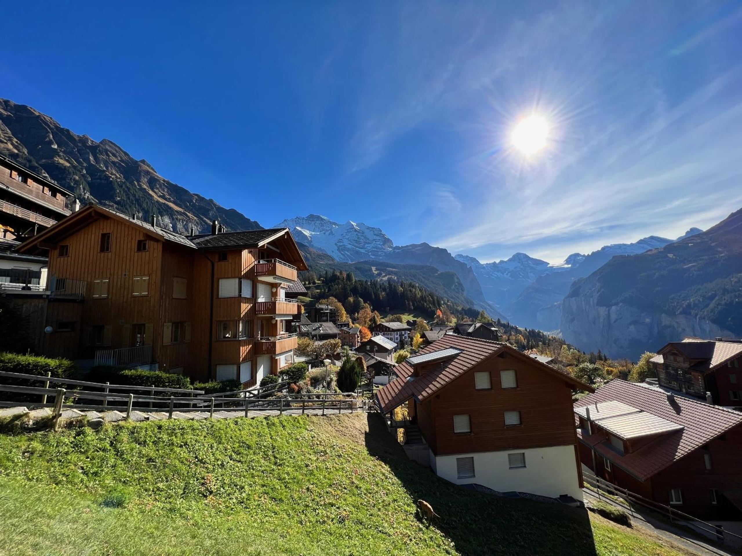 Apartment with Mountain View photo 3