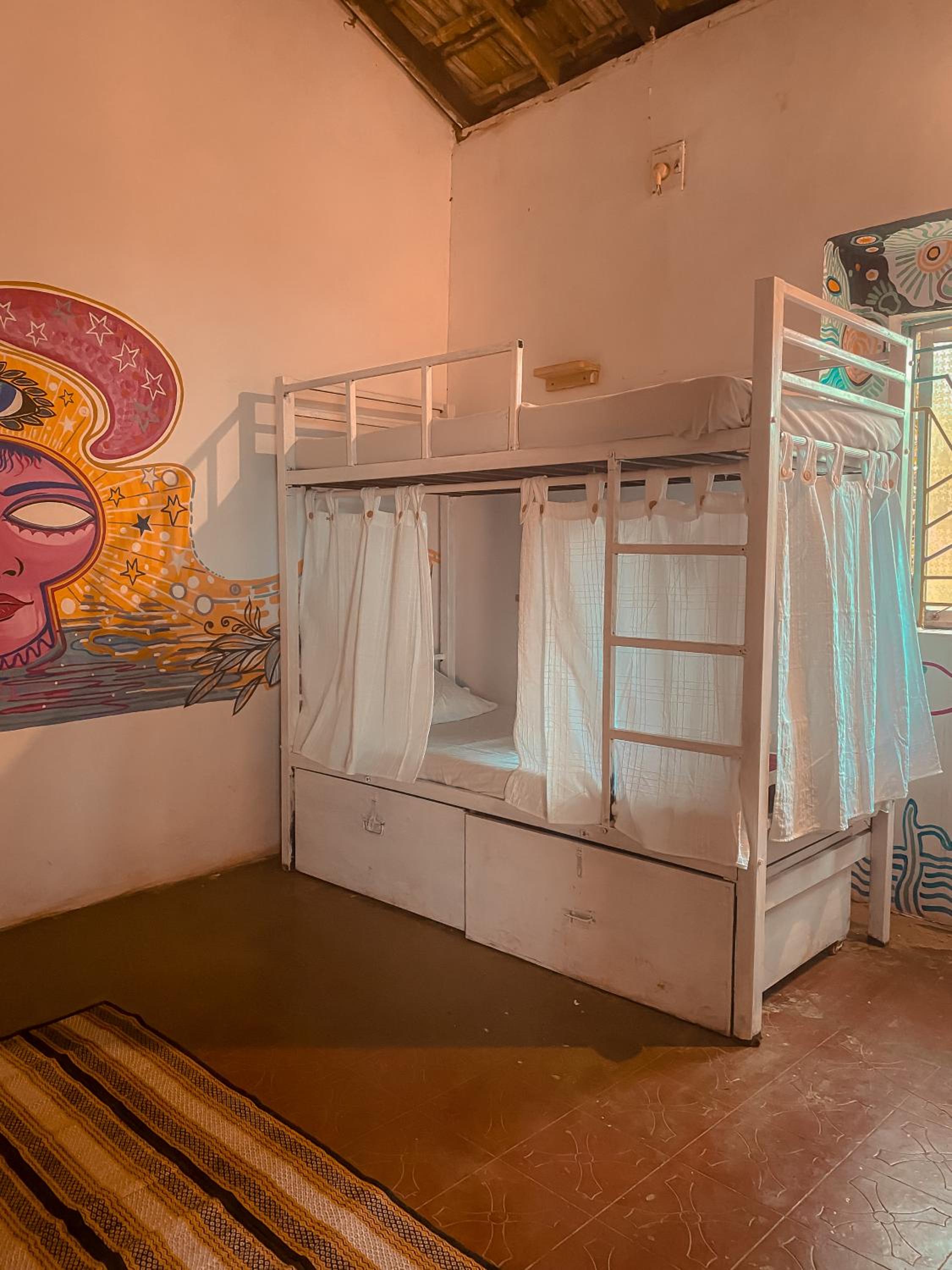 Bed in 8-Bed Mixed Dormitory Room photo 3