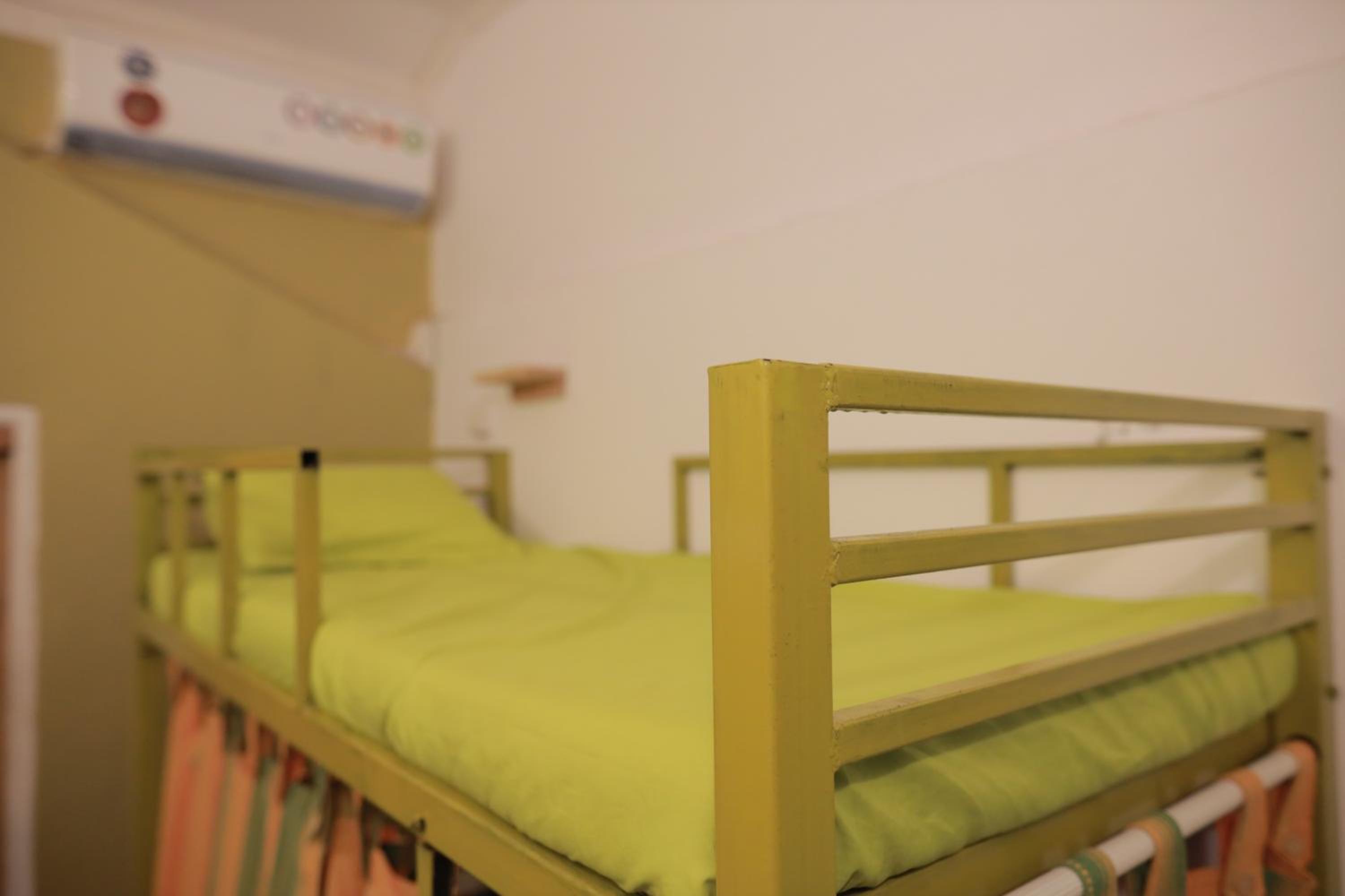 Bed in 4-Bed Mixed Dormitory Room photo 3