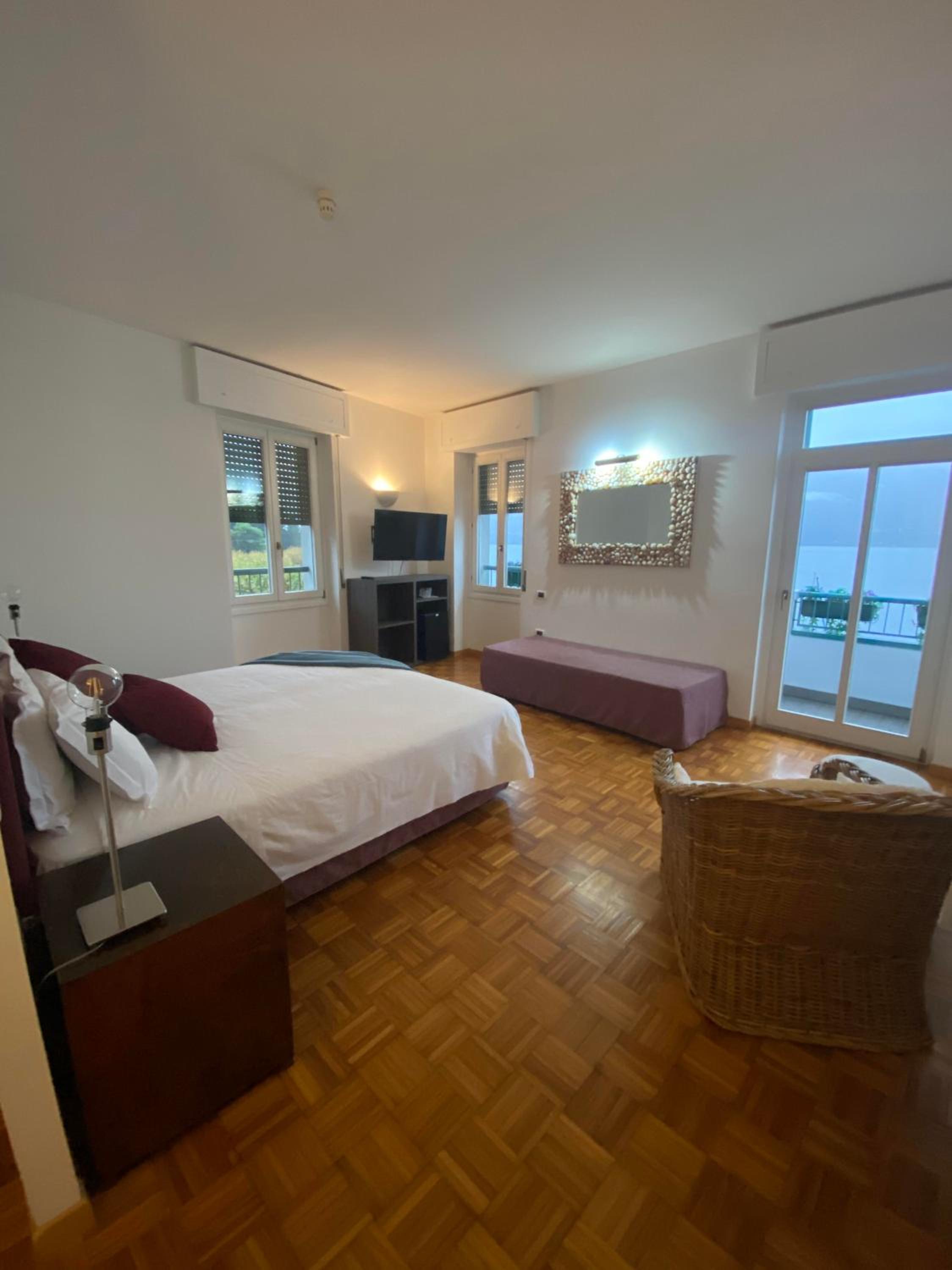Superior Double Room - Photo 1