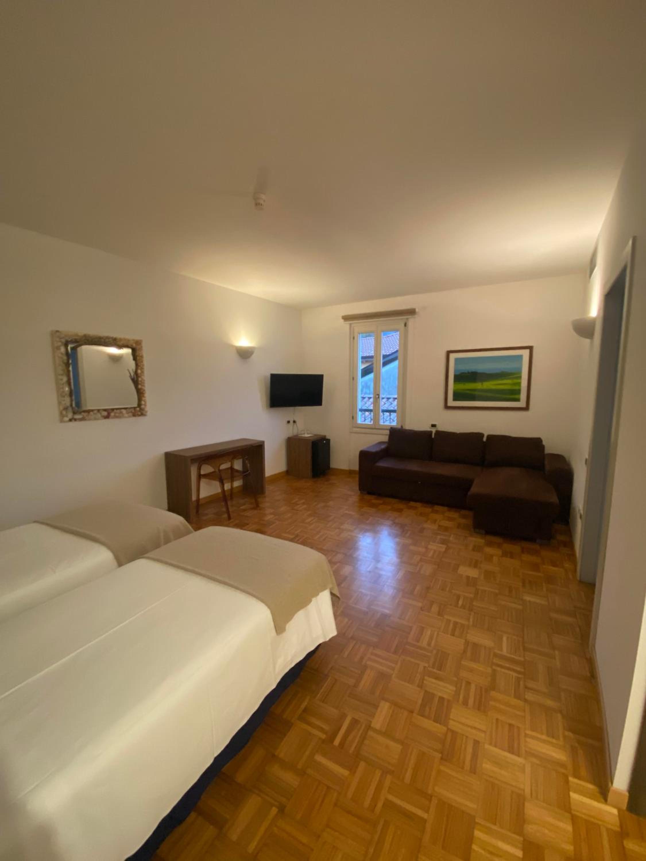 Triple Room - Photo 1