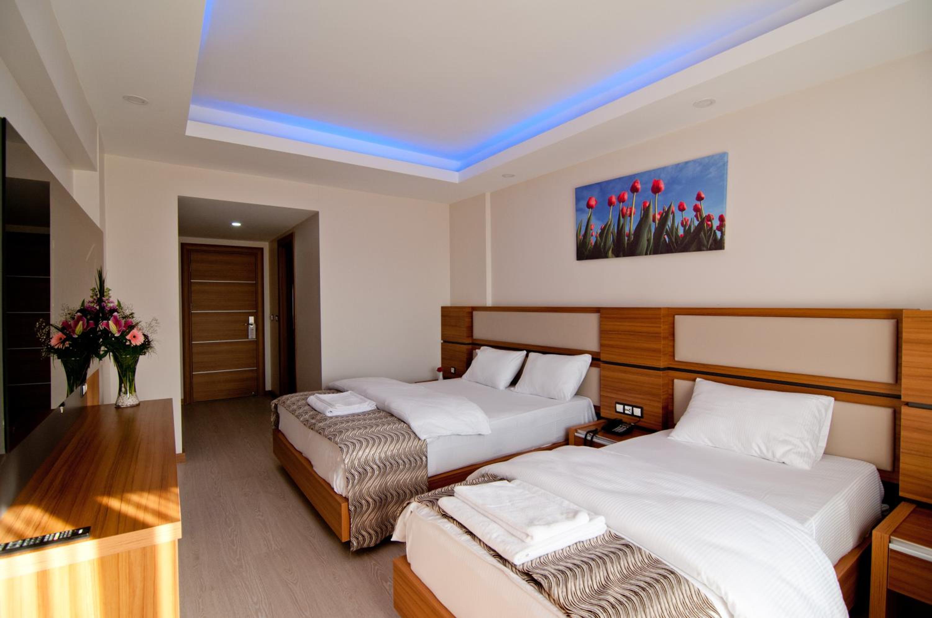 Standard Triple Room photo 3