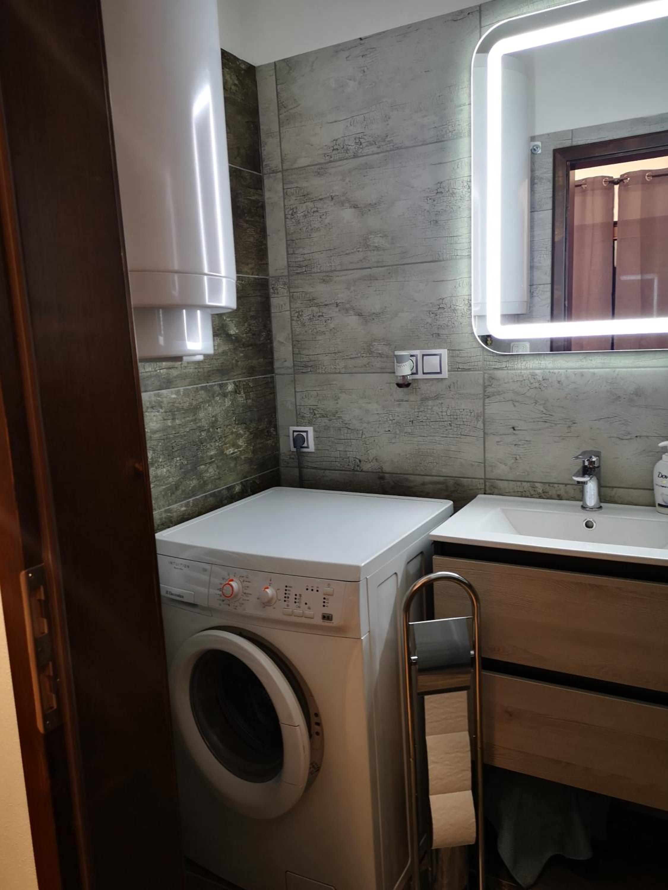 Penthouse Apartment photo 2
