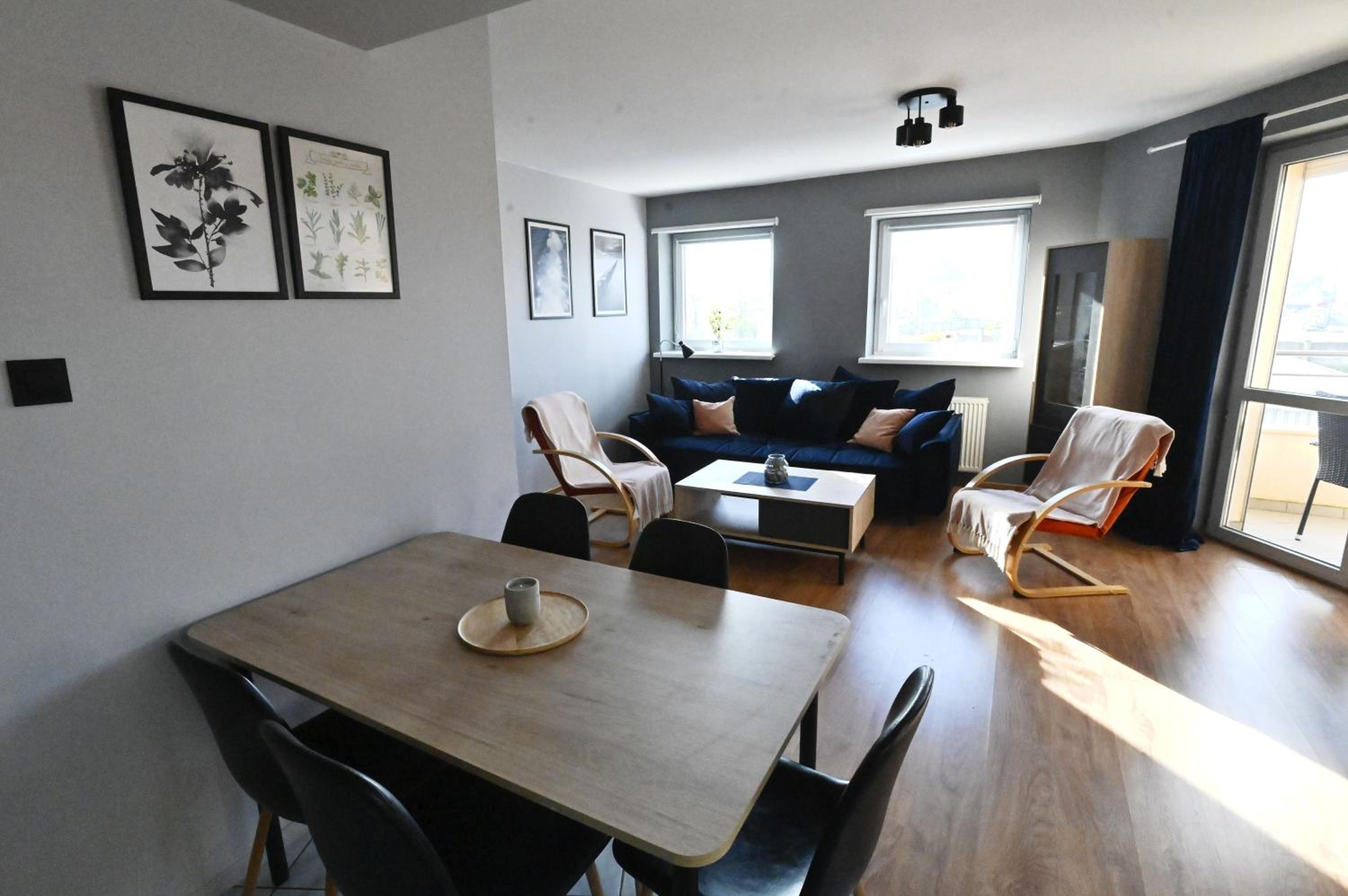 One-Bedroom Apartment photo 1