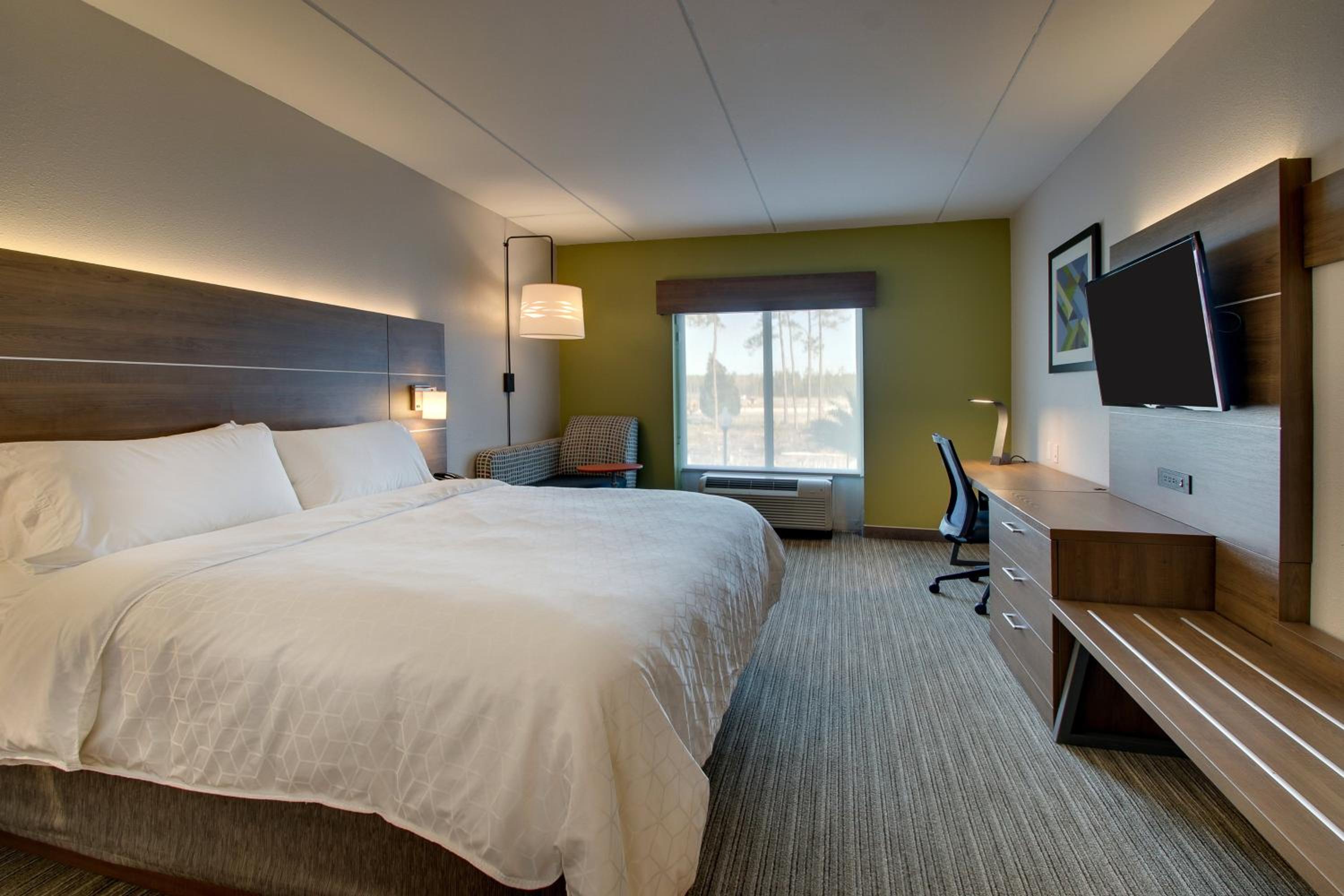 Standard King Room - Photo 1
