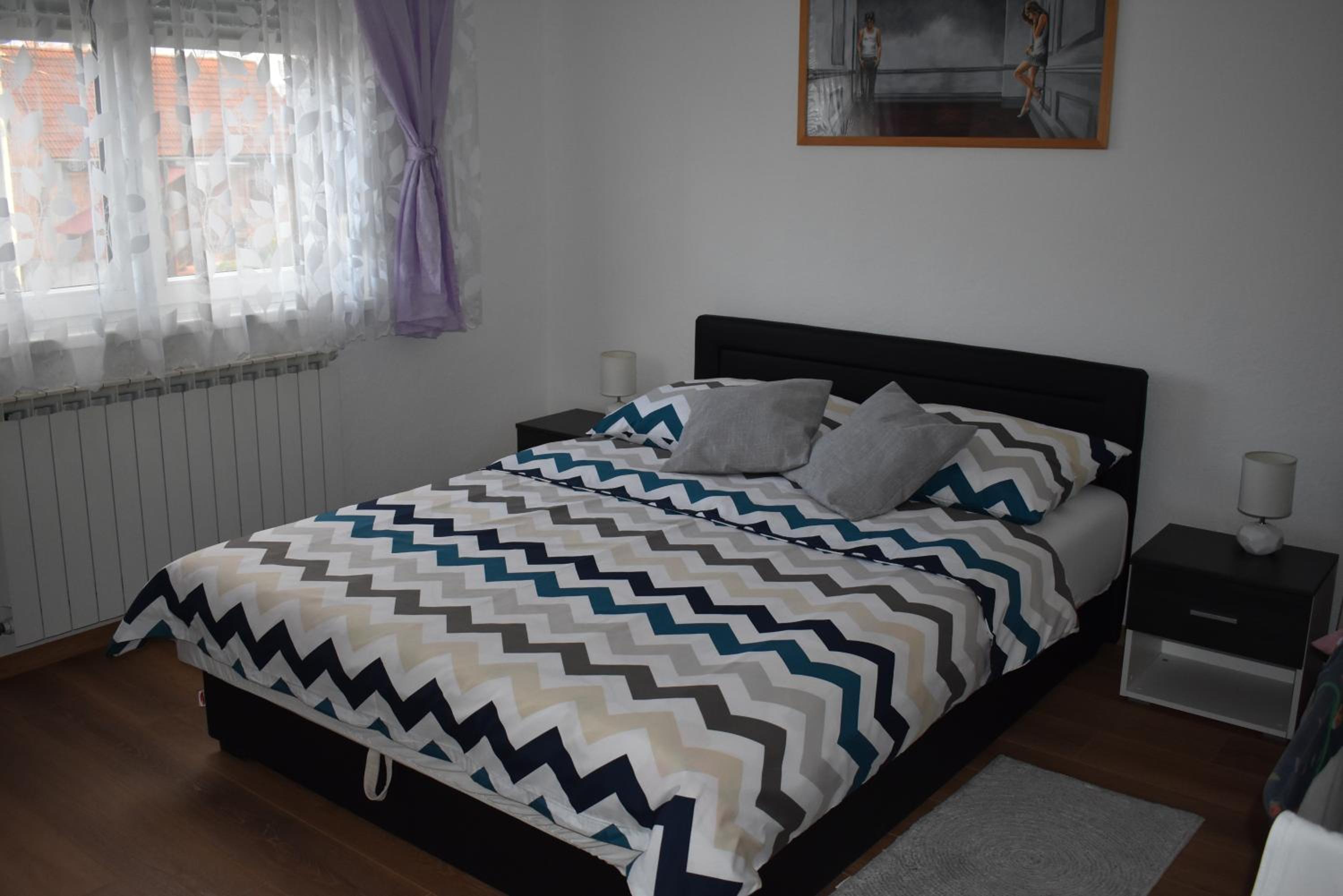 Two-Bedroom Apartment - Photo 4
