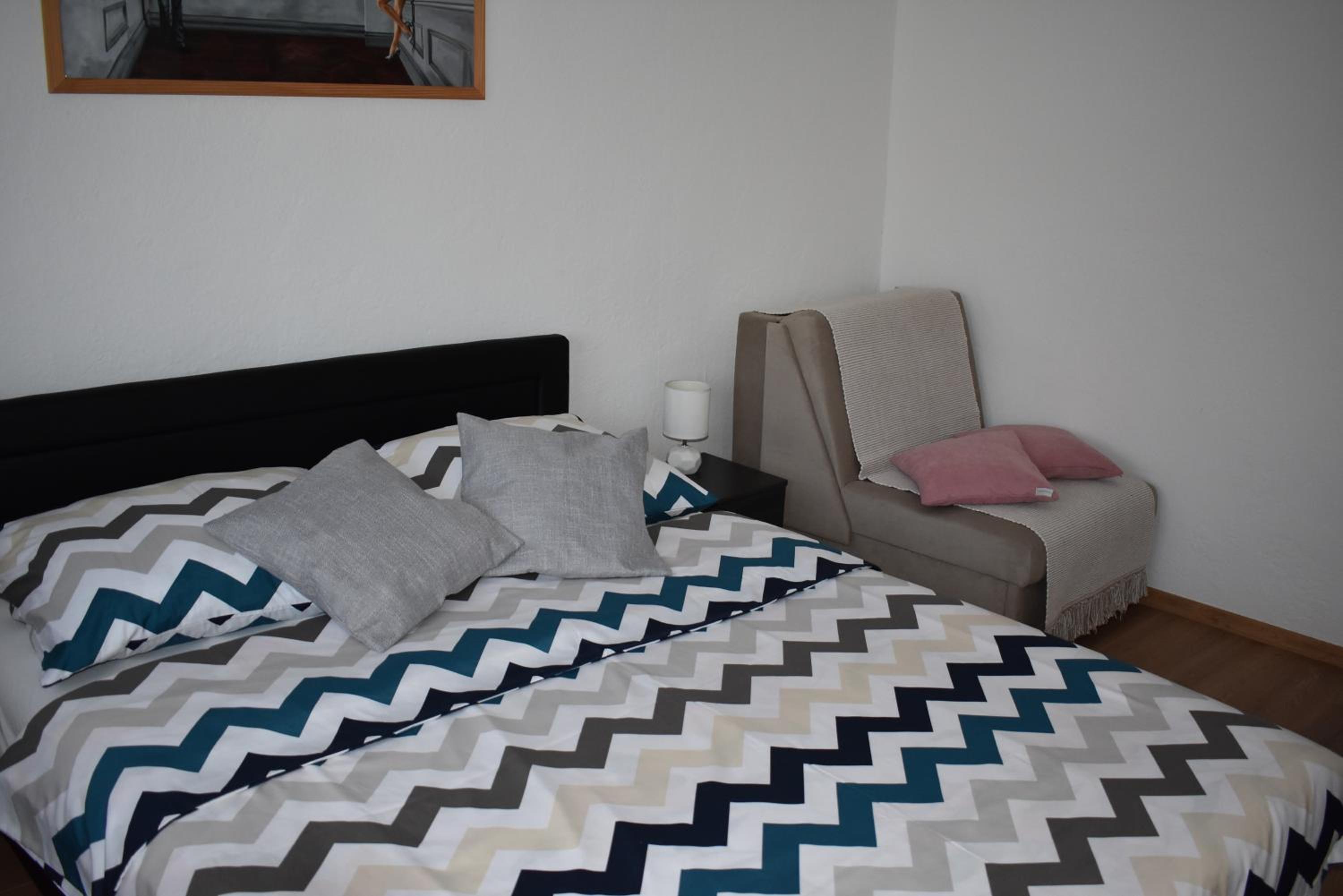Two-Bedroom Apartment - Photo 5