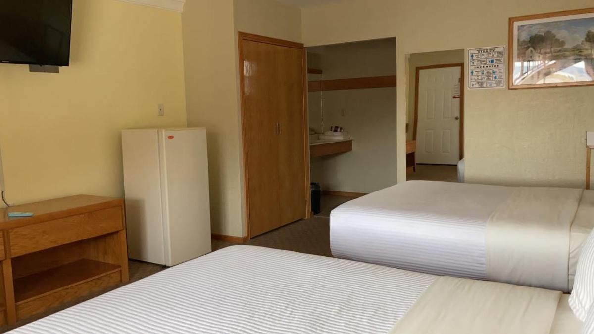 Double Room - Photo 2