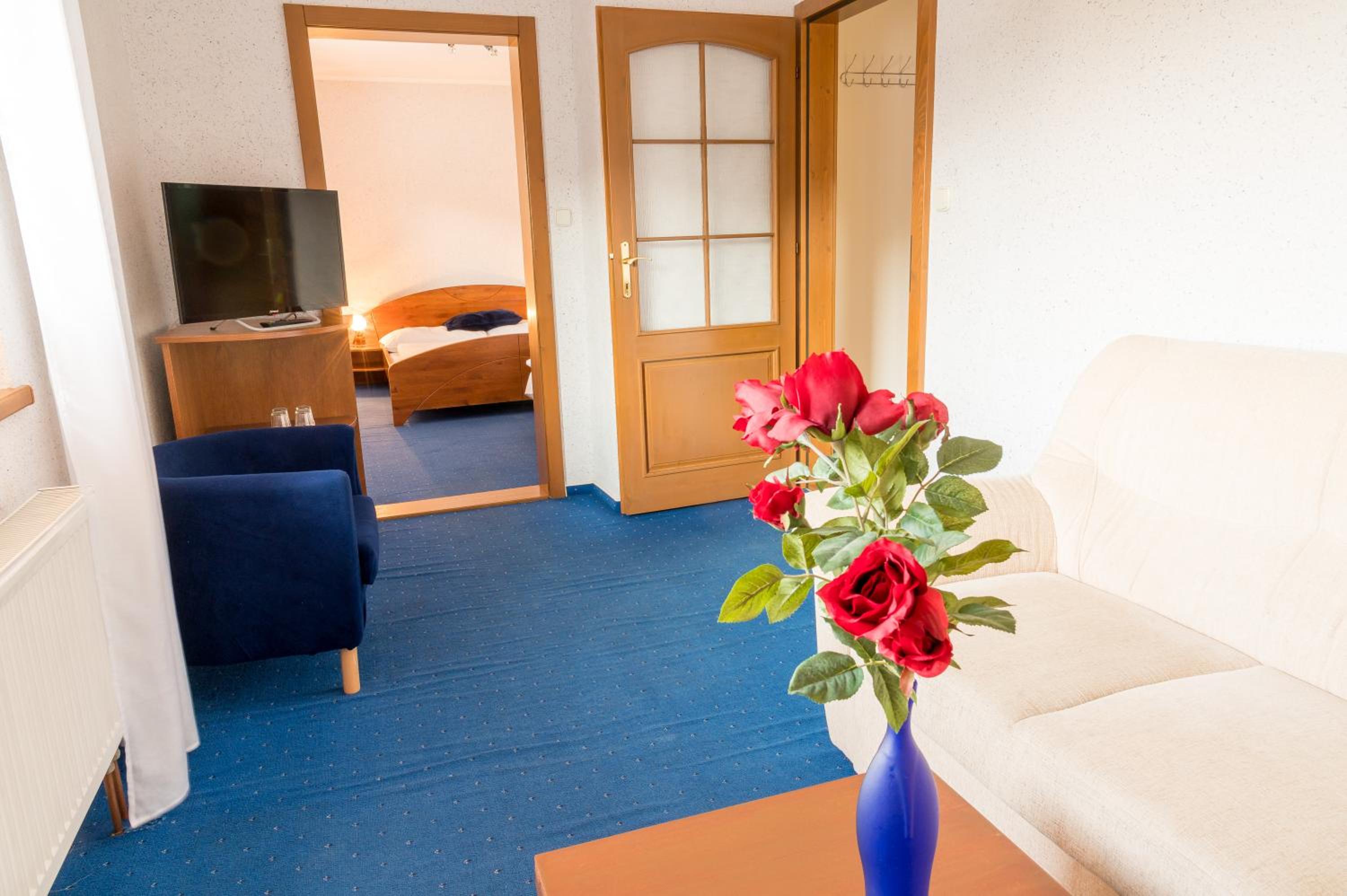 Apartment - Photo 3