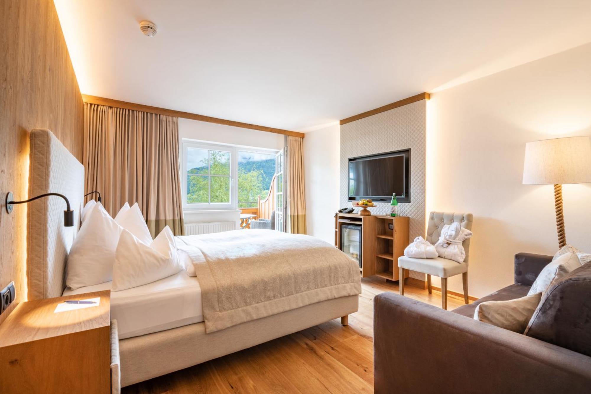 Double or Twin Room with Balcony photo 1