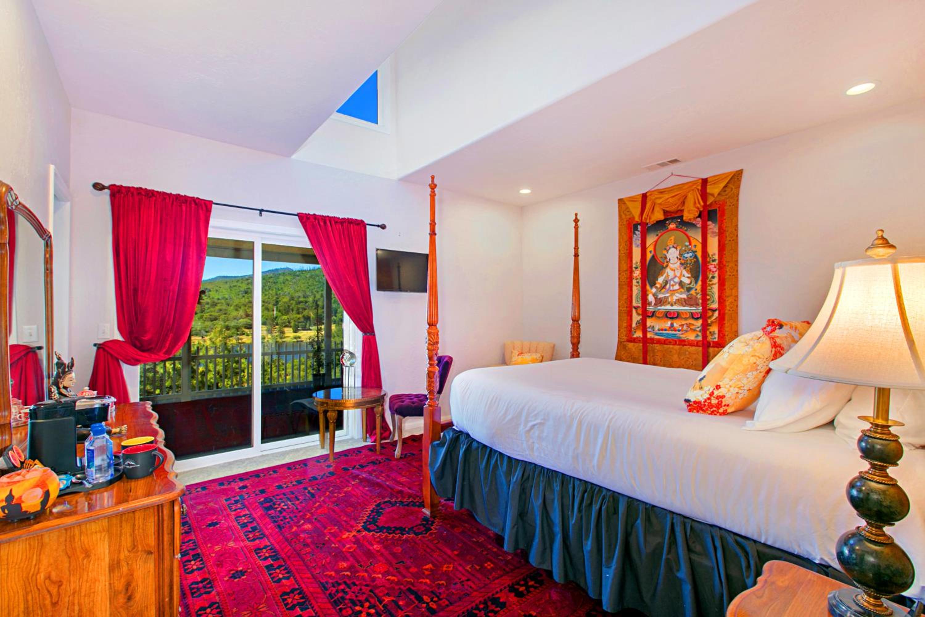Suite with Lake View photo 2