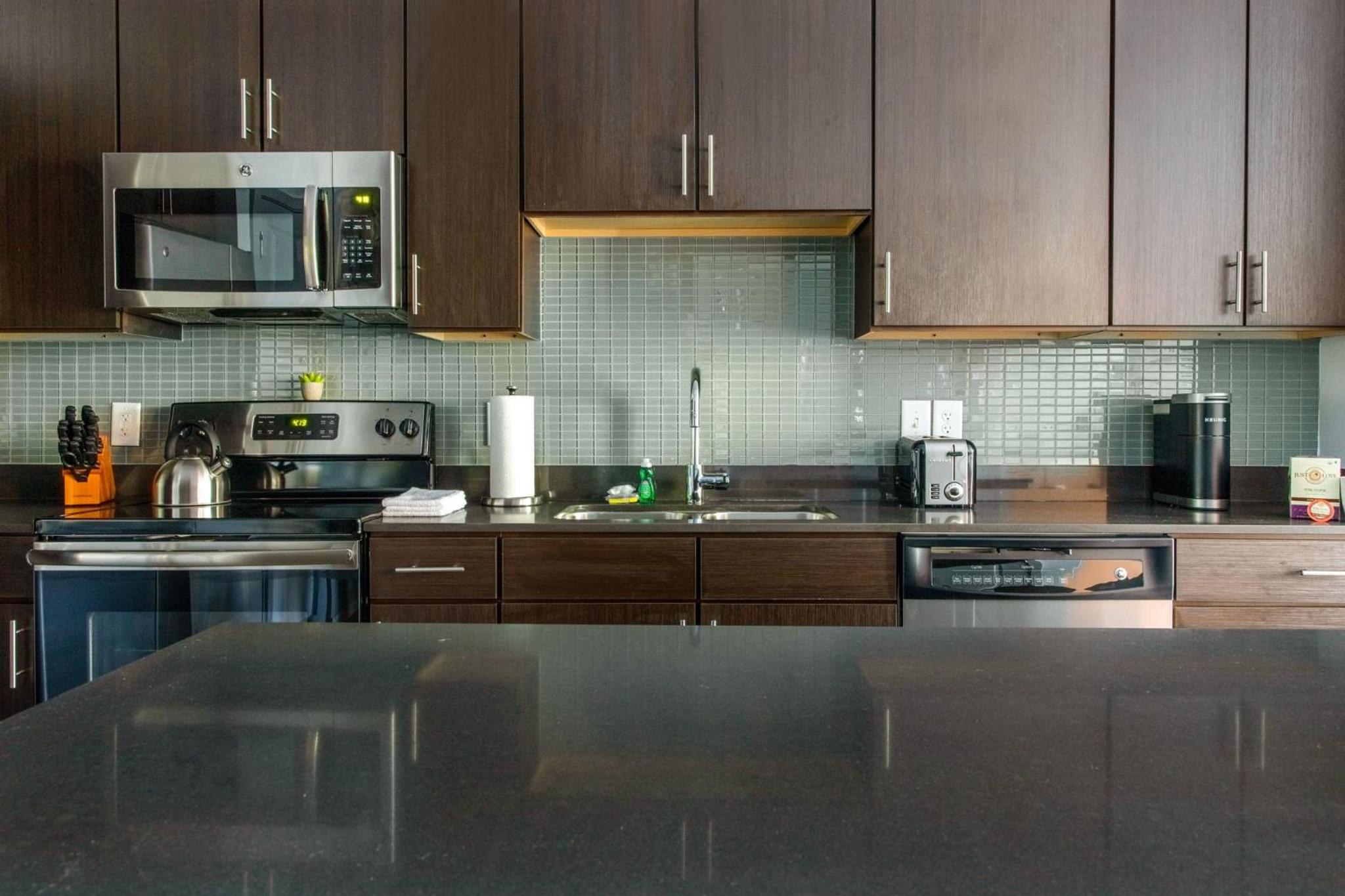 One Bedroom Apartment With Balcony