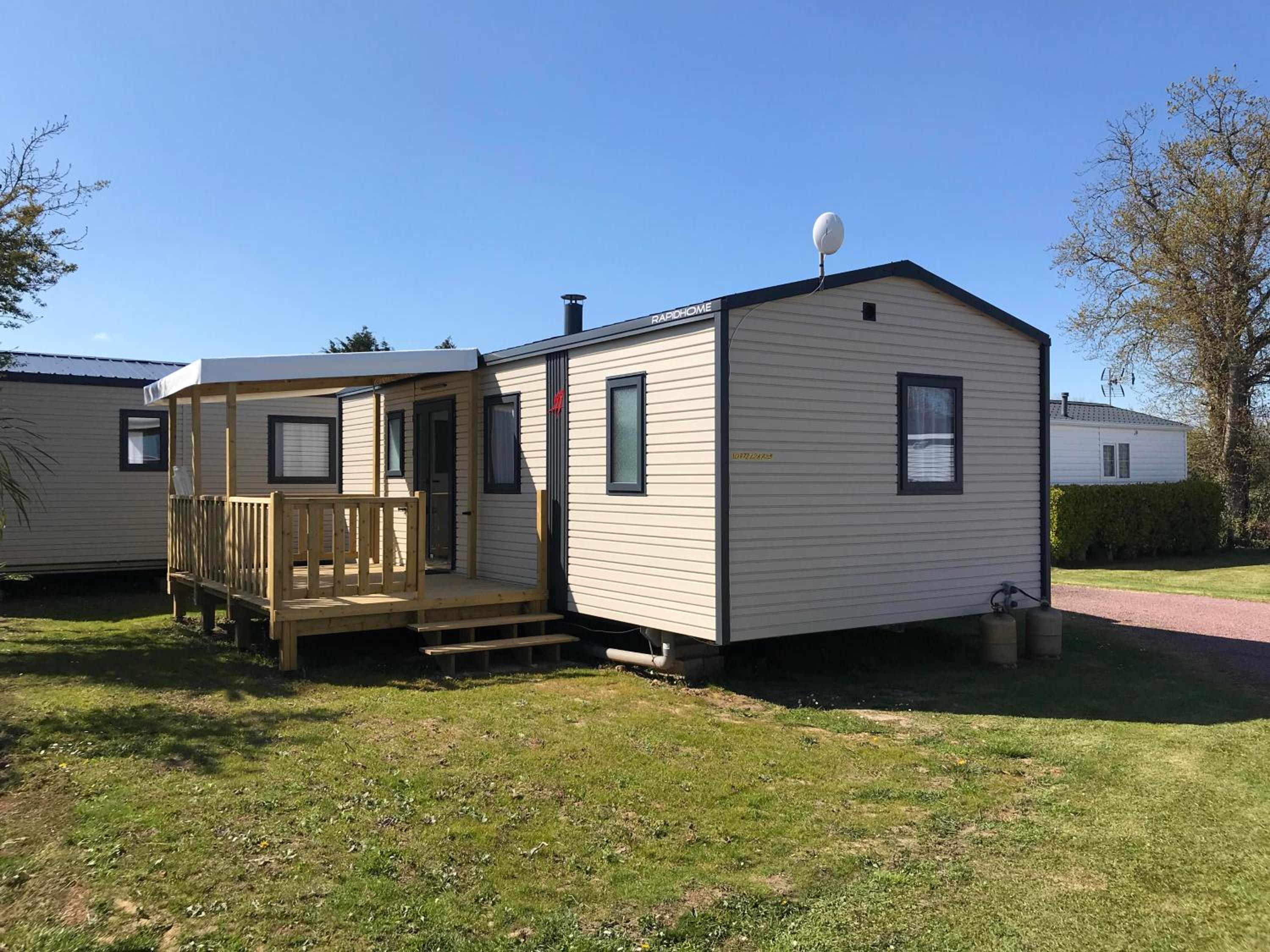 Two-Bedroom Superior Mobile Home photo 2