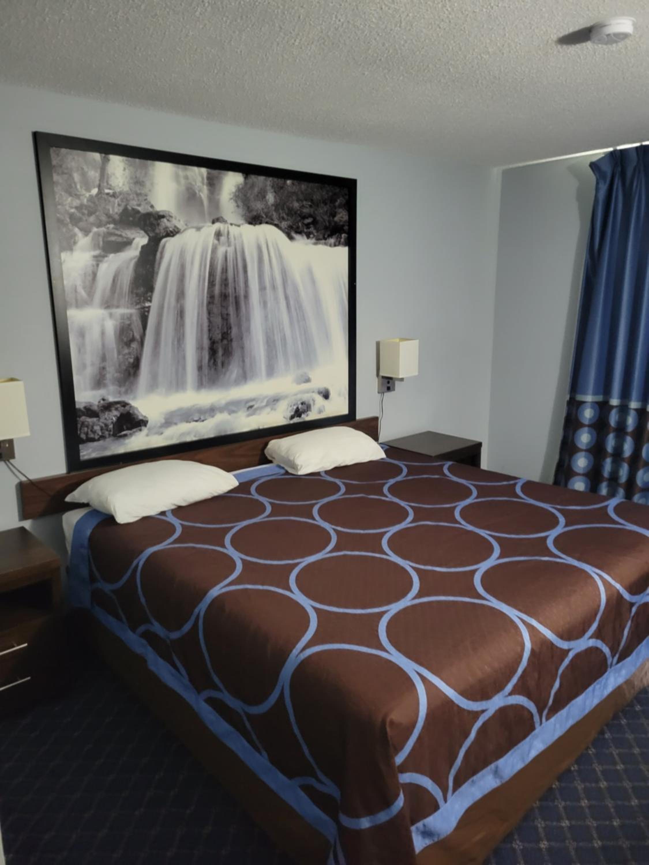 Deluxe Single Room with Balcony photo 1