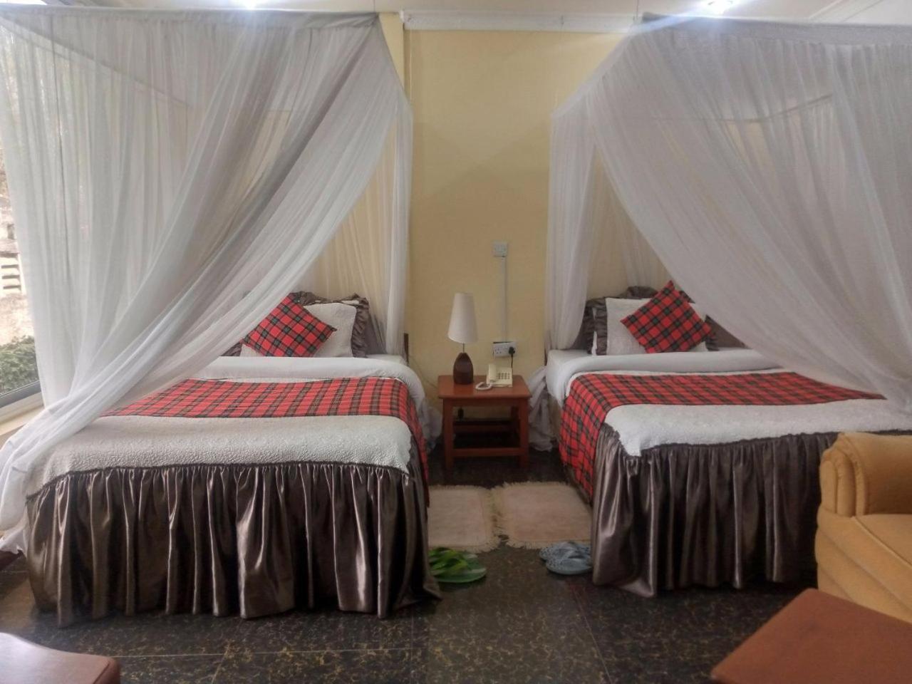 Standard Twin Room with Garden View