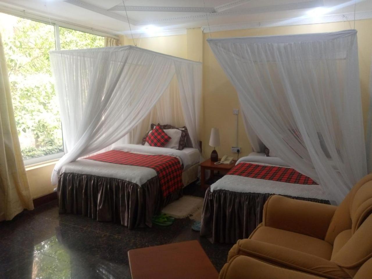 Standard Twin Room with Garden View